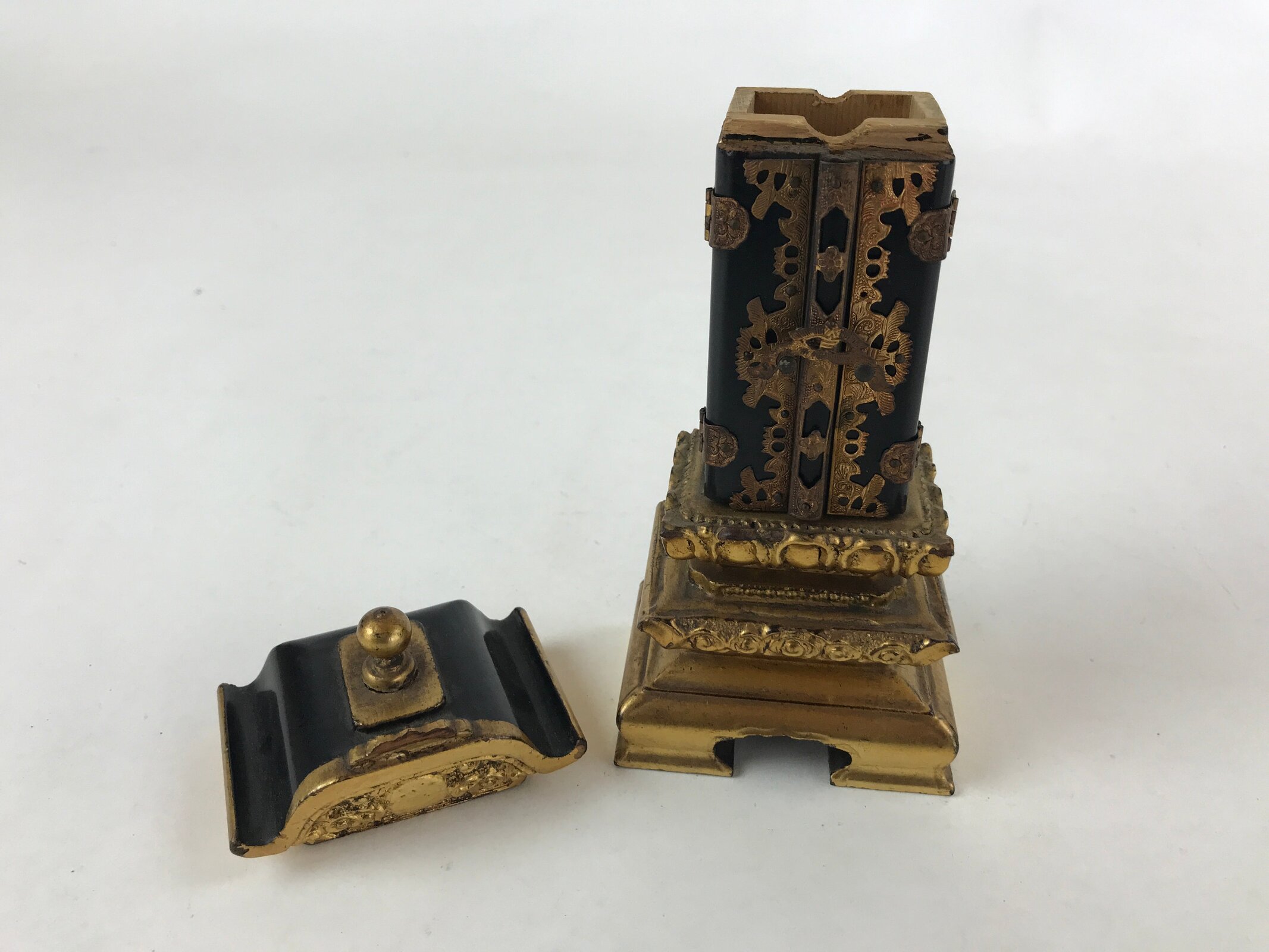 Japanese Buddhist Altar Mortuary Tablet Vtg Gold Black Wood Lacquer Ihai BA135