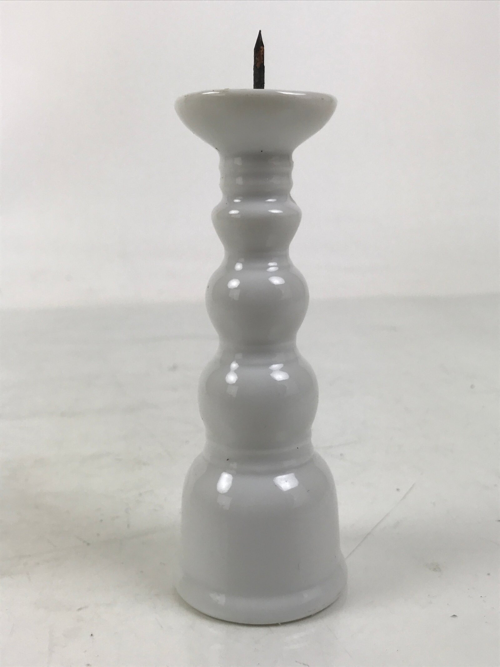 Japanese Buddhist Altar Porcelain Candle Stand Vtg Shokudai Simple White BA657