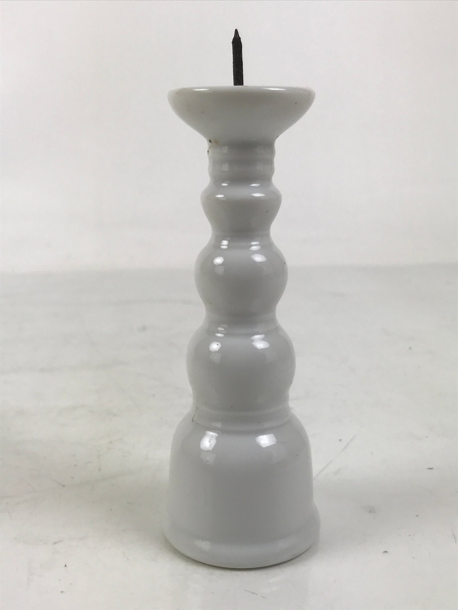 Japanese Buddhist Altar Porcelain Candle Stand Vtg Shokudai Simple White BA657