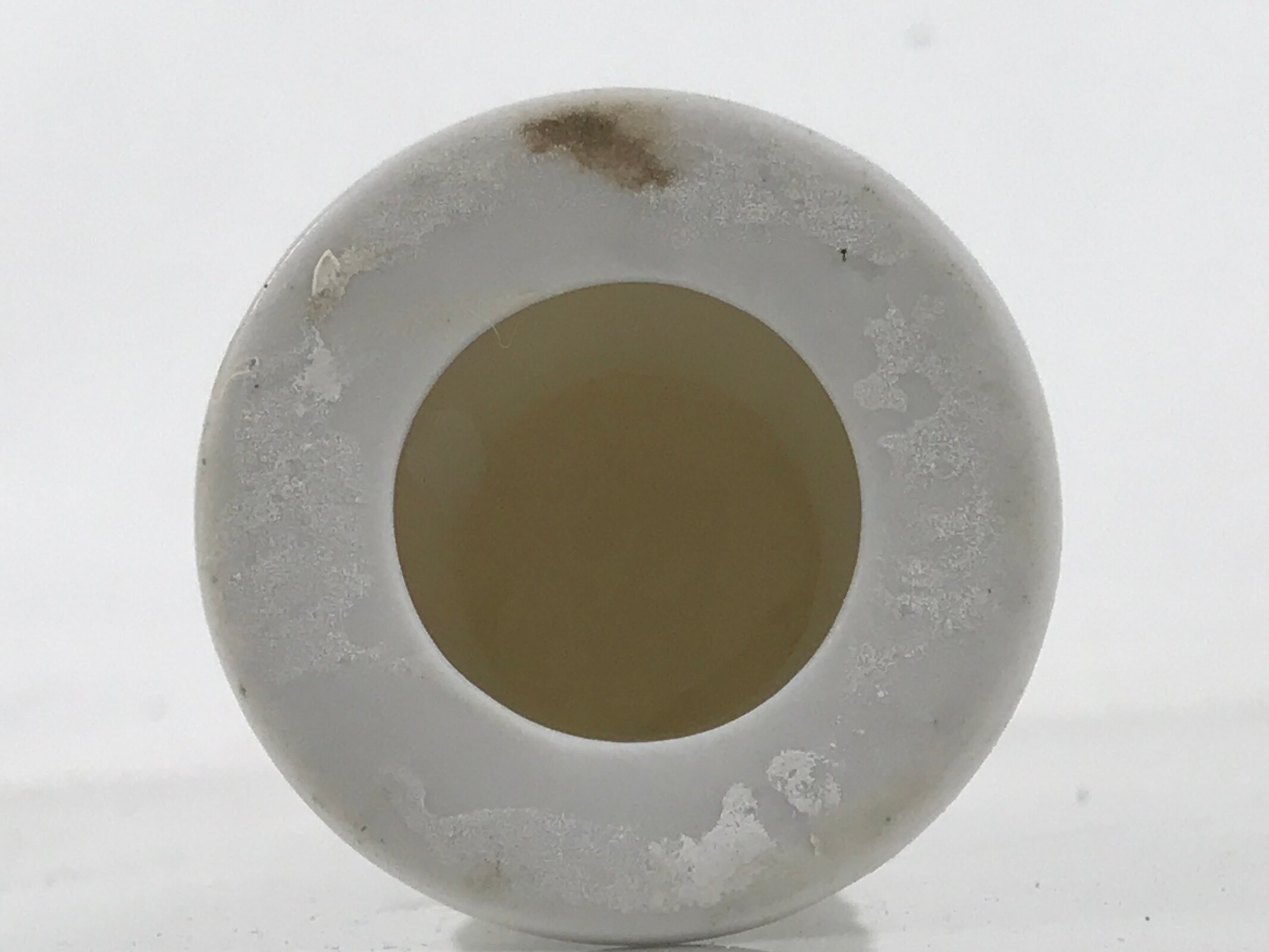 Japanese Buddhist Altar Porcelain Candle Stand Vtg Shokudai Simple White BA657