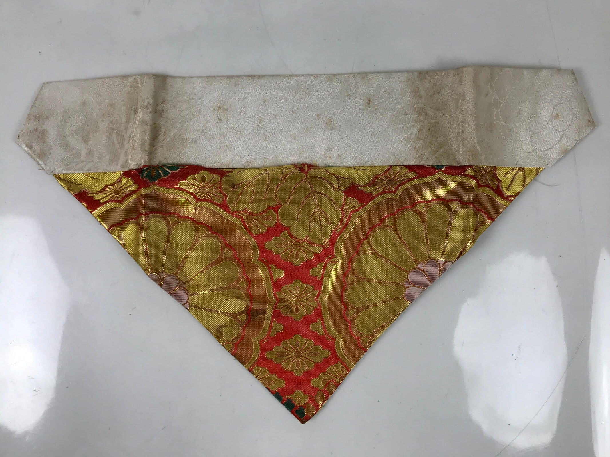 Japanese Buddhist Altar Silk Table Cloth Uchishiki Chrysanthemum Red Gold UC21