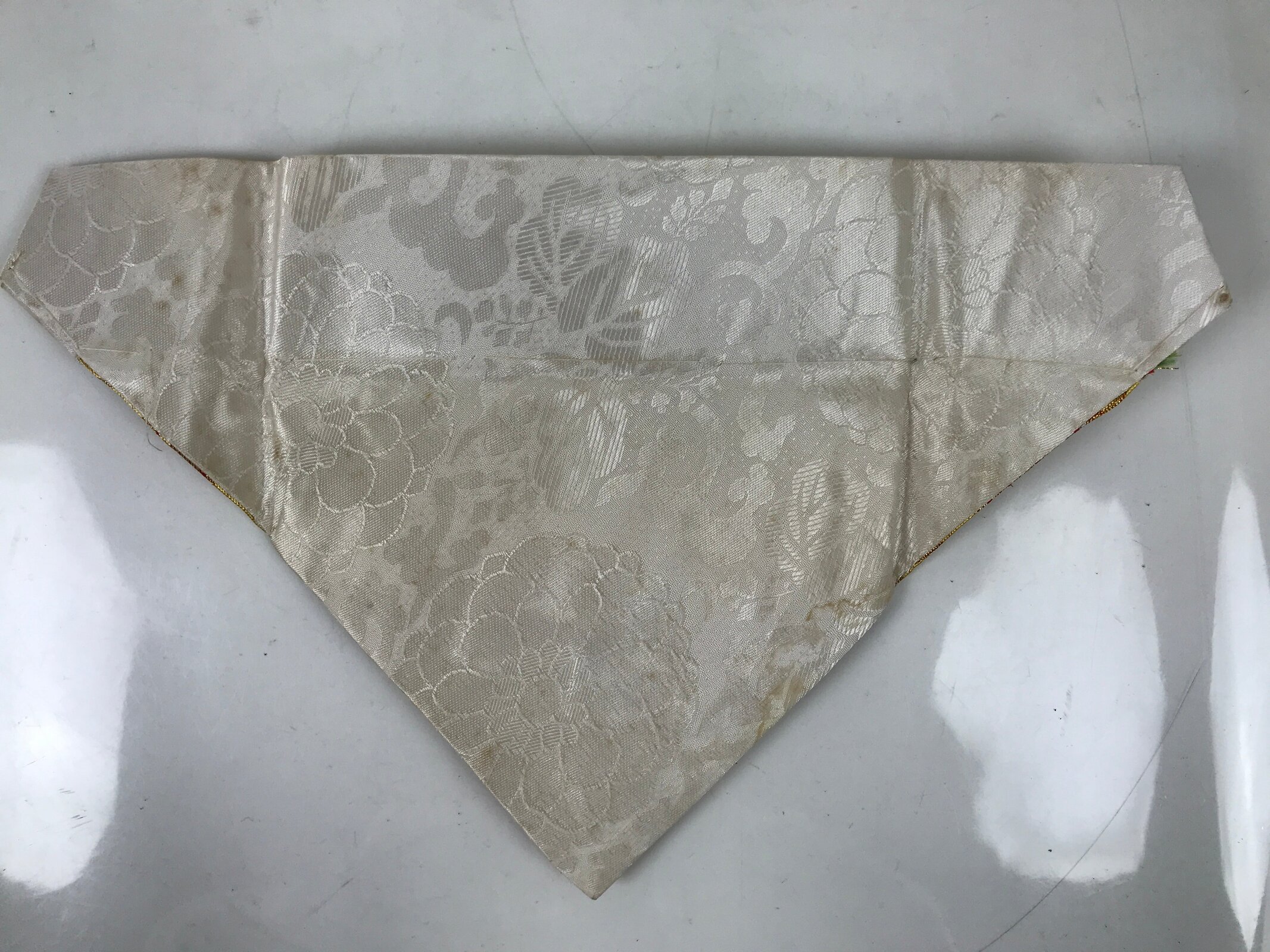 Japanese Buddhist Altar Silk Table Cloth Uchishiki Chrysanthemum Red Gold UC21