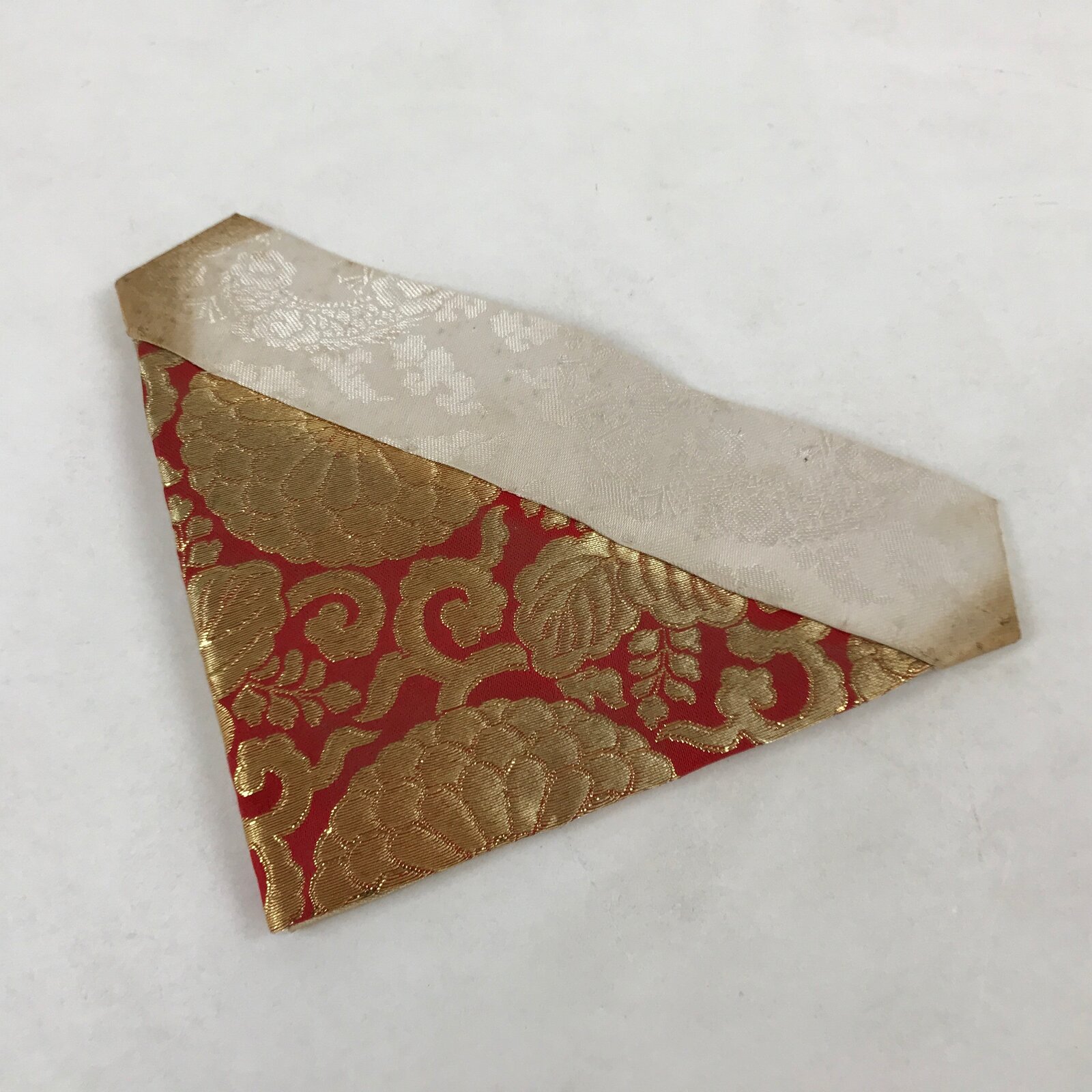 Japanese Buddhist Altar Silk Table Cloth Uchishiki Vtg Triangle Gold Red BA250