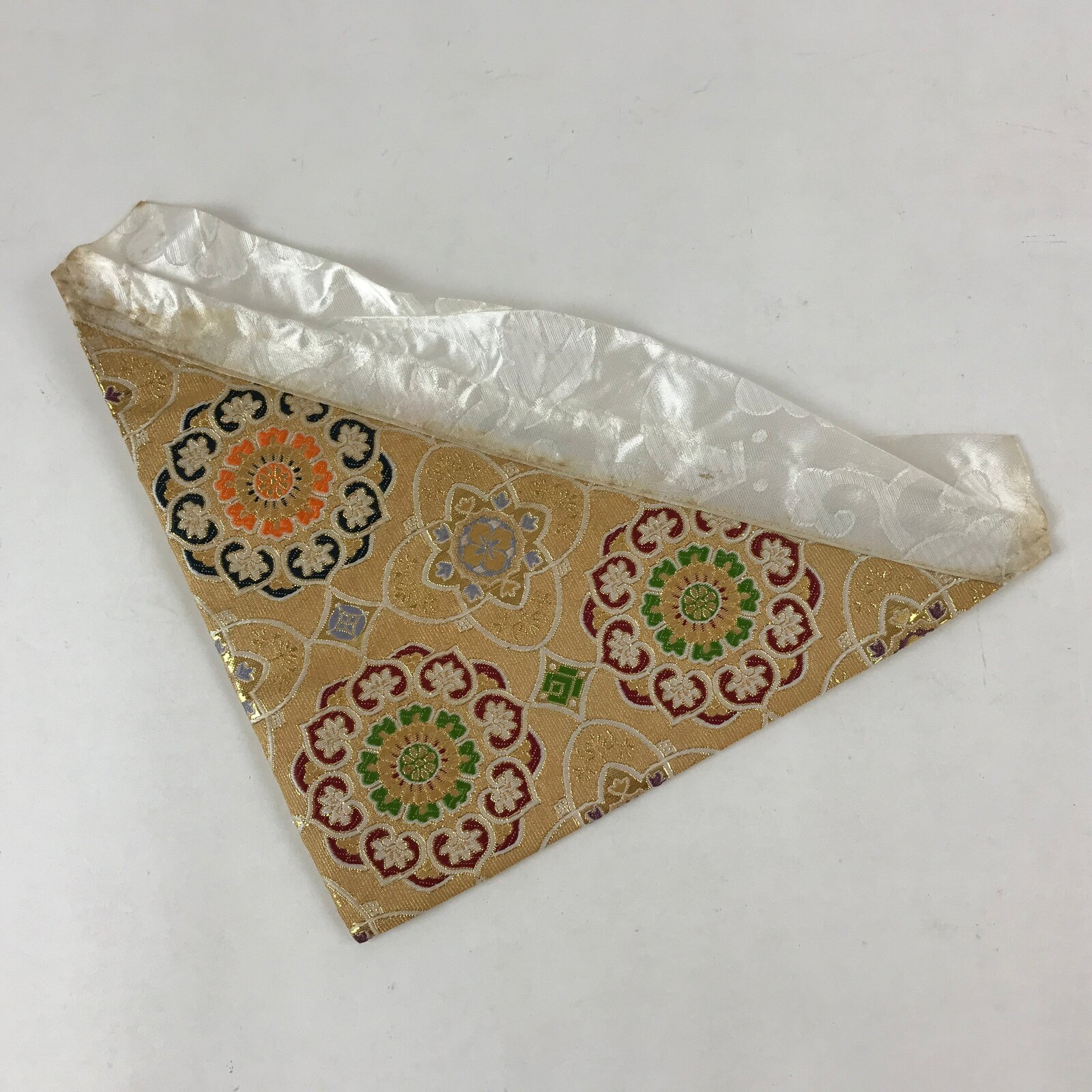 Japanese Buddhist Altar Silk Tablecloth Uchishiki Vtg Triangle Gold Floral BA141