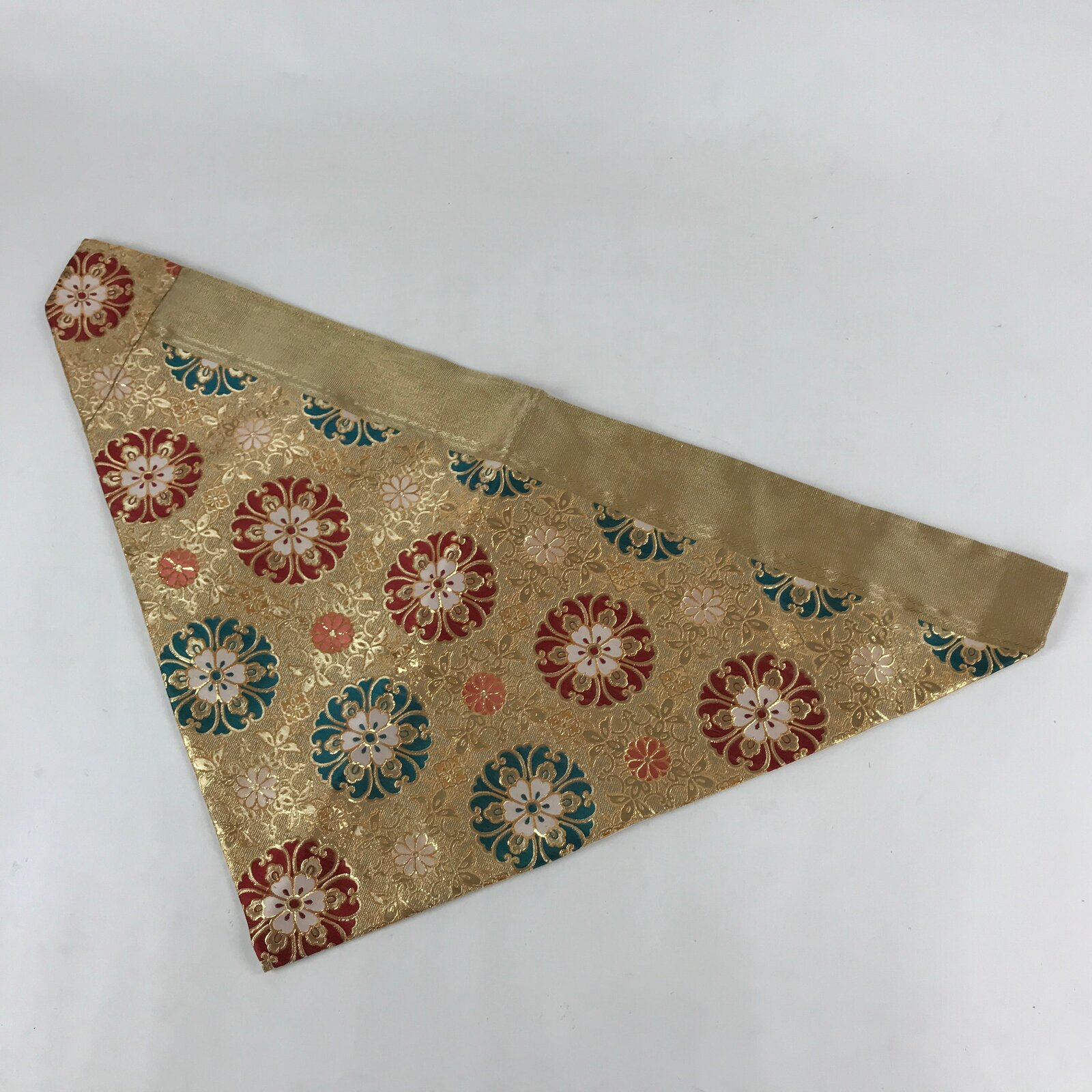 Japanese Buddhist Altar Silk Tablecloth Uchishiki Vtg Triangle Gold Peony BA99