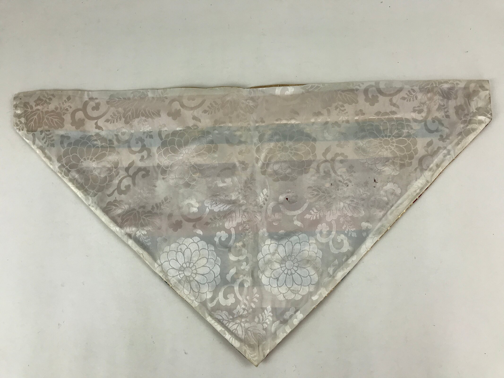 Japanese Buddhist Altar Silk Tablecloth Uchishiki Vtg Triangle Gold Peony BA99