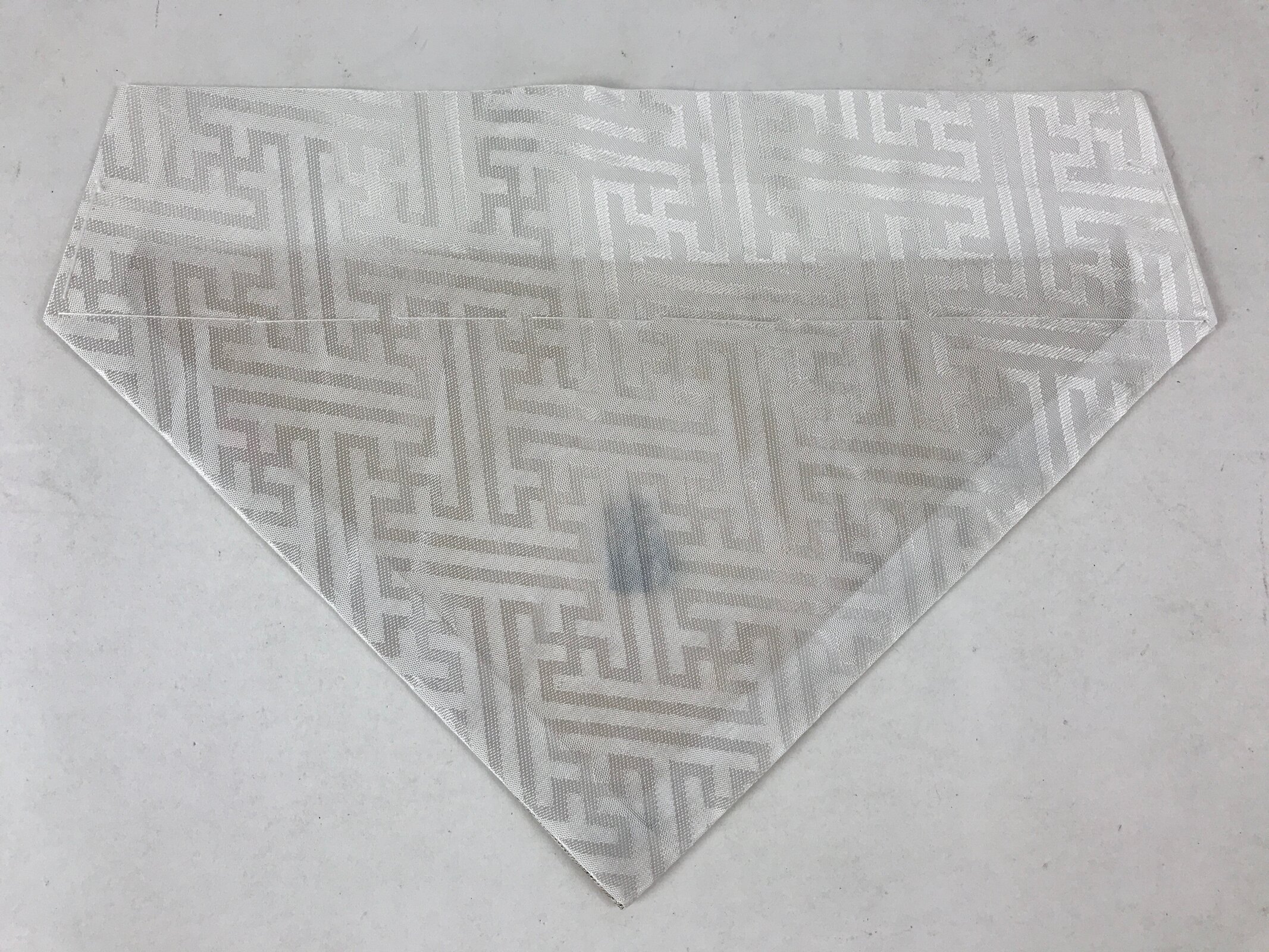 Japanese Buddhist Altar Silk Tablecloth Uchishiki Vtg Triangle Gray Gold BA138