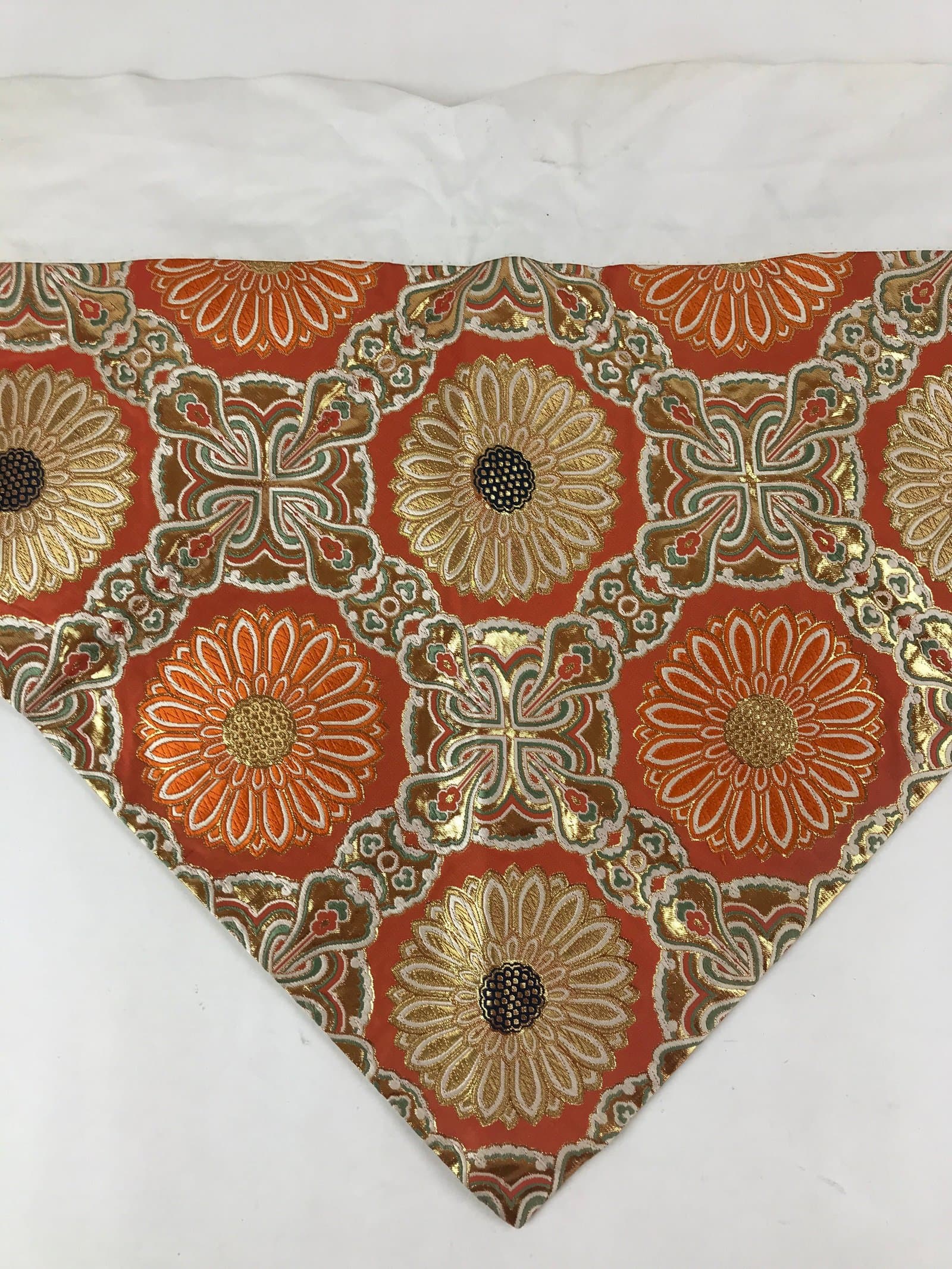Japanese Buddhist Altar Silk Tablecloth Uchishiki Vtg Triangle Orange Gold BA101