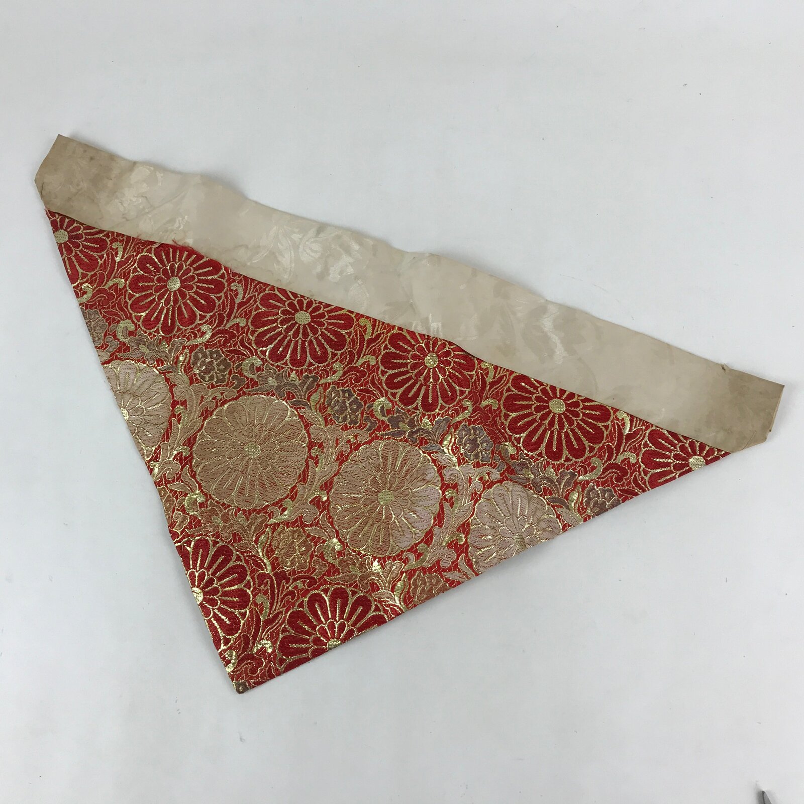 Japanese Buddhist Altar Silk Tablecloth Uchishiki Vtg Triangle Red Gold BA97