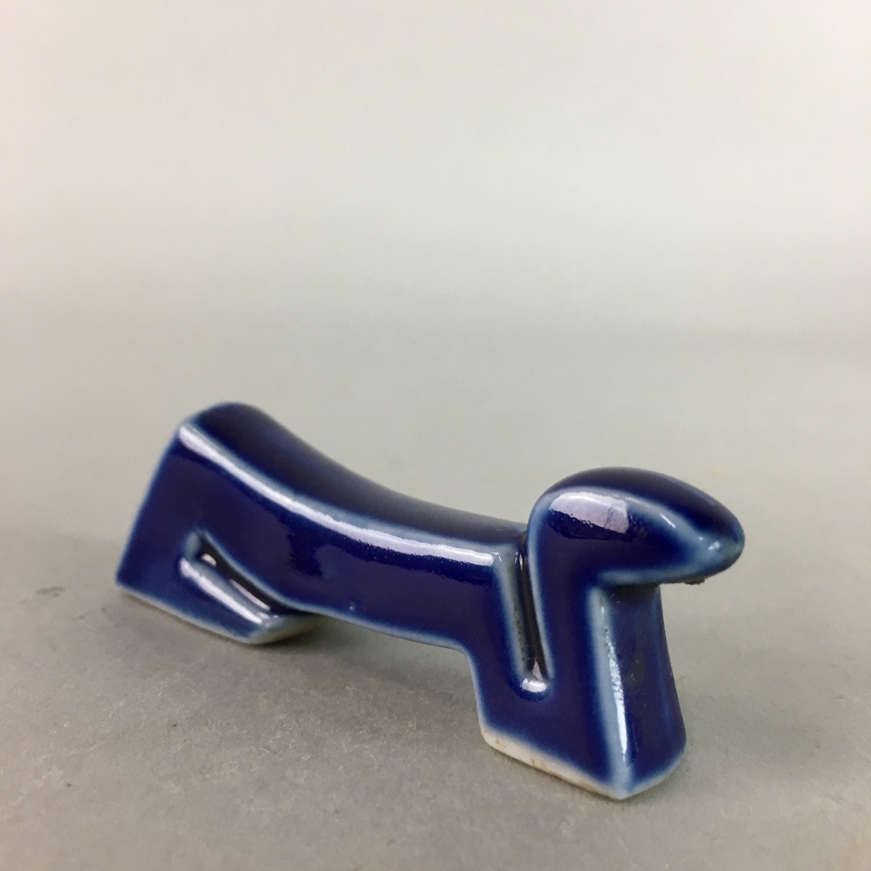 Japanese Celadon Porcelain Chopstick Rest Holder Vtg Hashioki Blue Snake CR146