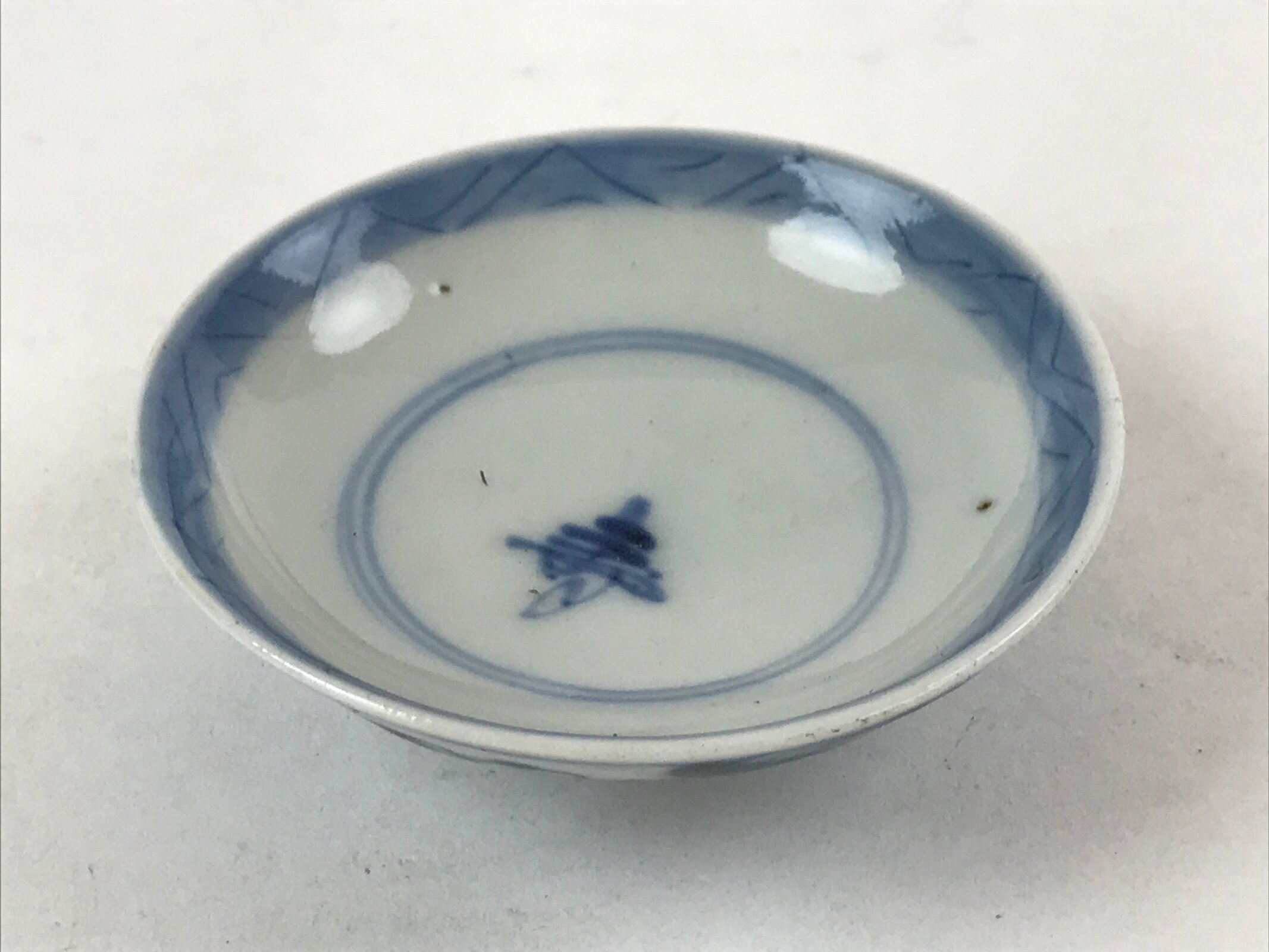 Japanese Ceramic Chawan Lidded Bowl Vtg White Blue Floral Design Pottery PY500