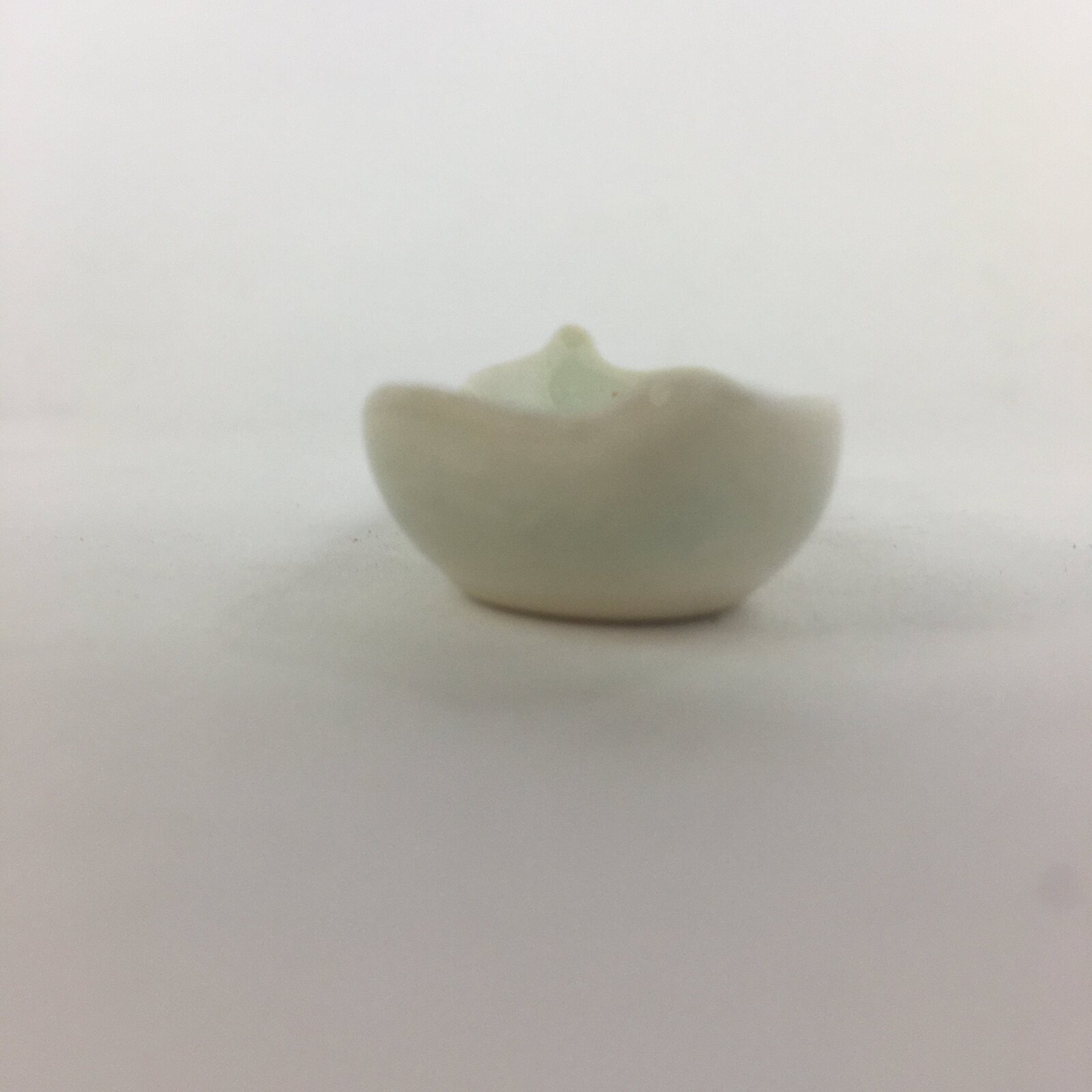 Japanese Ceramic Chopstick Rest Holder Vtg Edamame Beans Shape White CR212