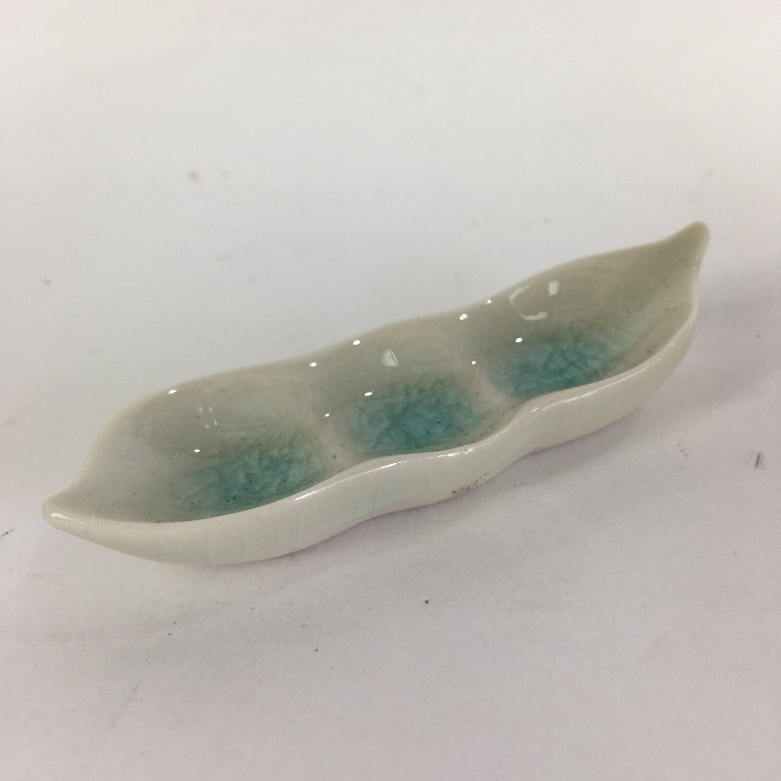 Japanese Ceramic Chopstick Rest Holder Vtg Edamame Beans Shape White CR214