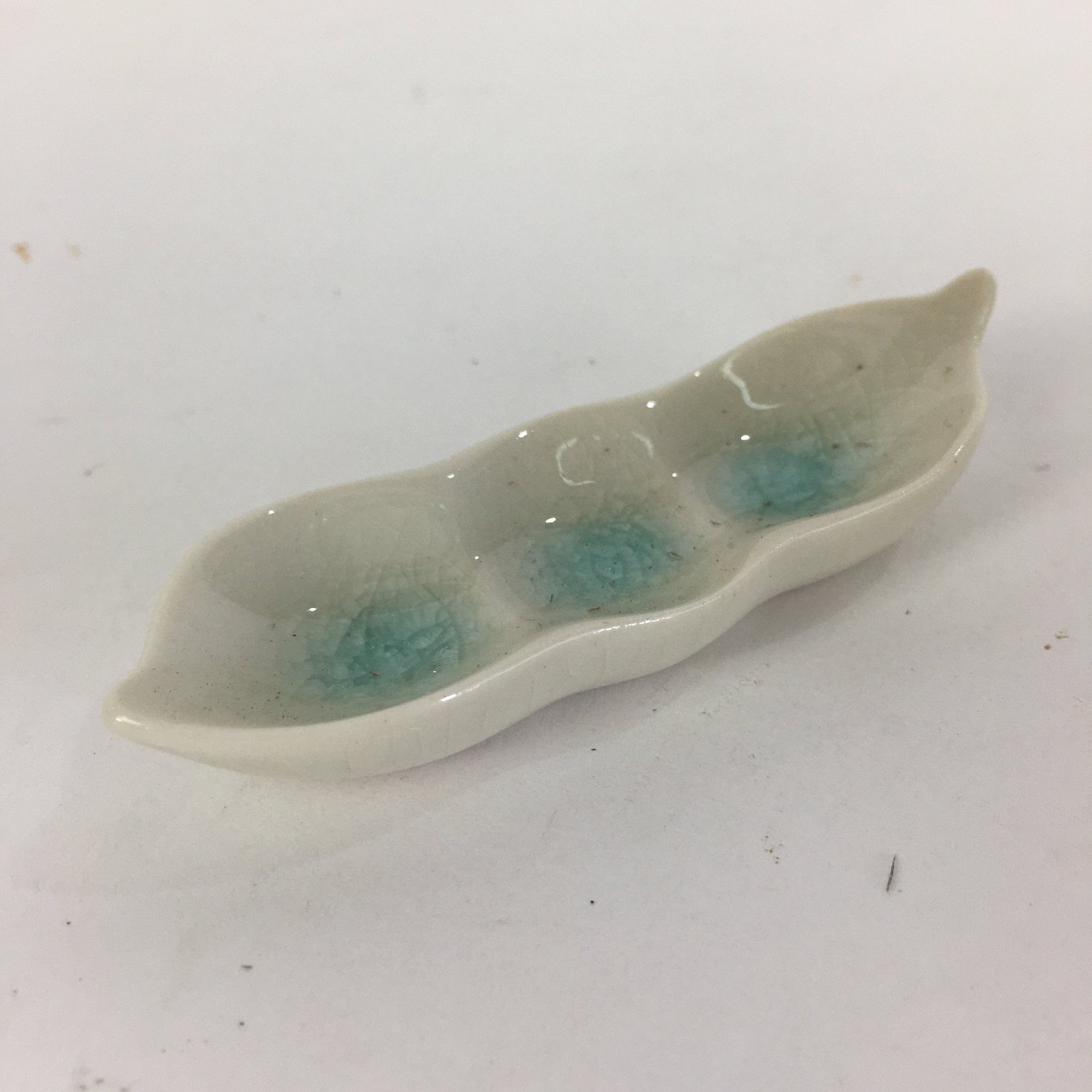 Japanese Ceramic Chopstick Rest Holder Vtg Edamame Beans Shape White CR215