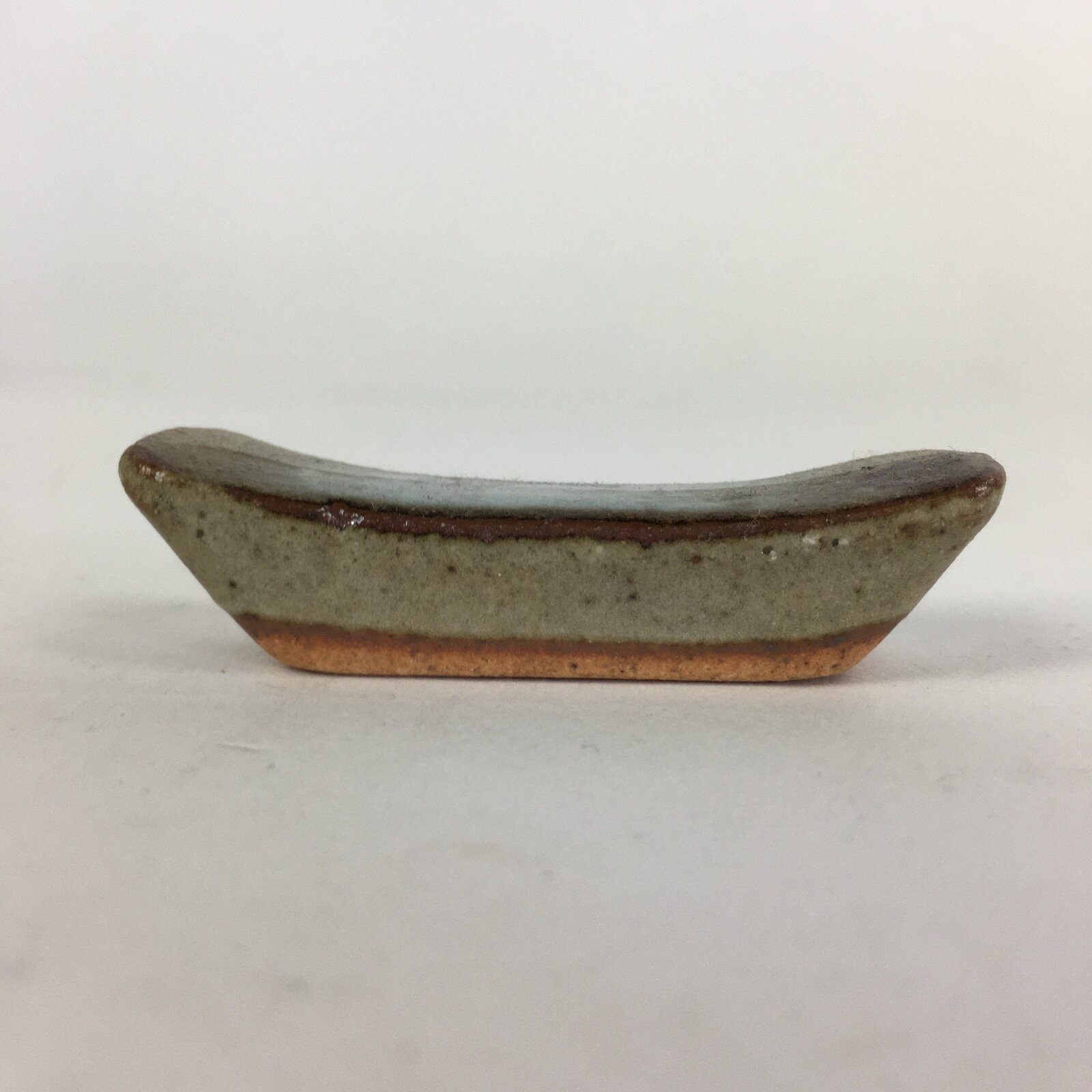 Japanese Ceramic Chopstick Rest Holder Vtg Rectangle White Brown Hashioki CR229