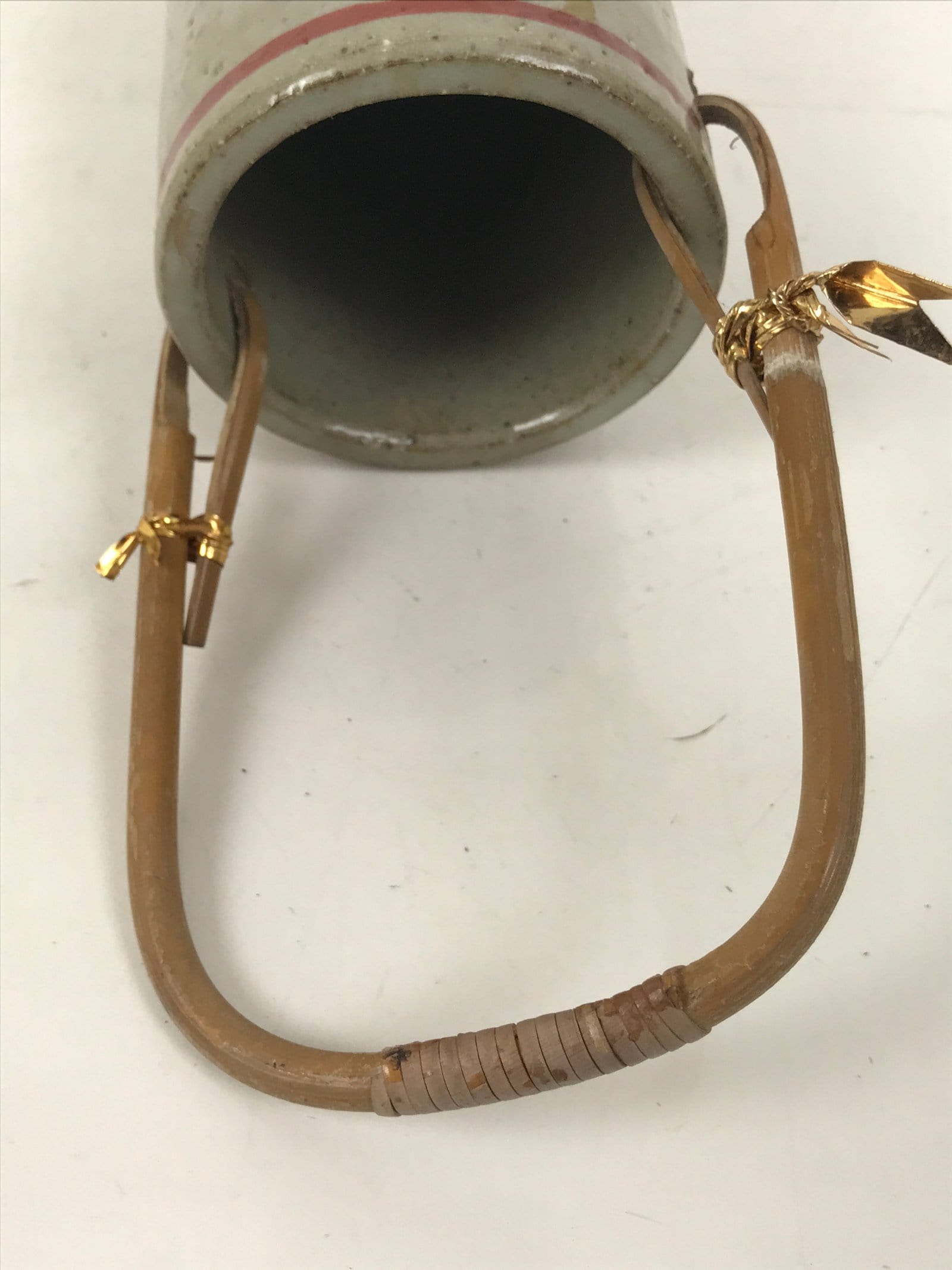 Japanese Ceramic Flower Vase Vtg Ikebana Kabin Gray Akae Bamboo Handle FK188