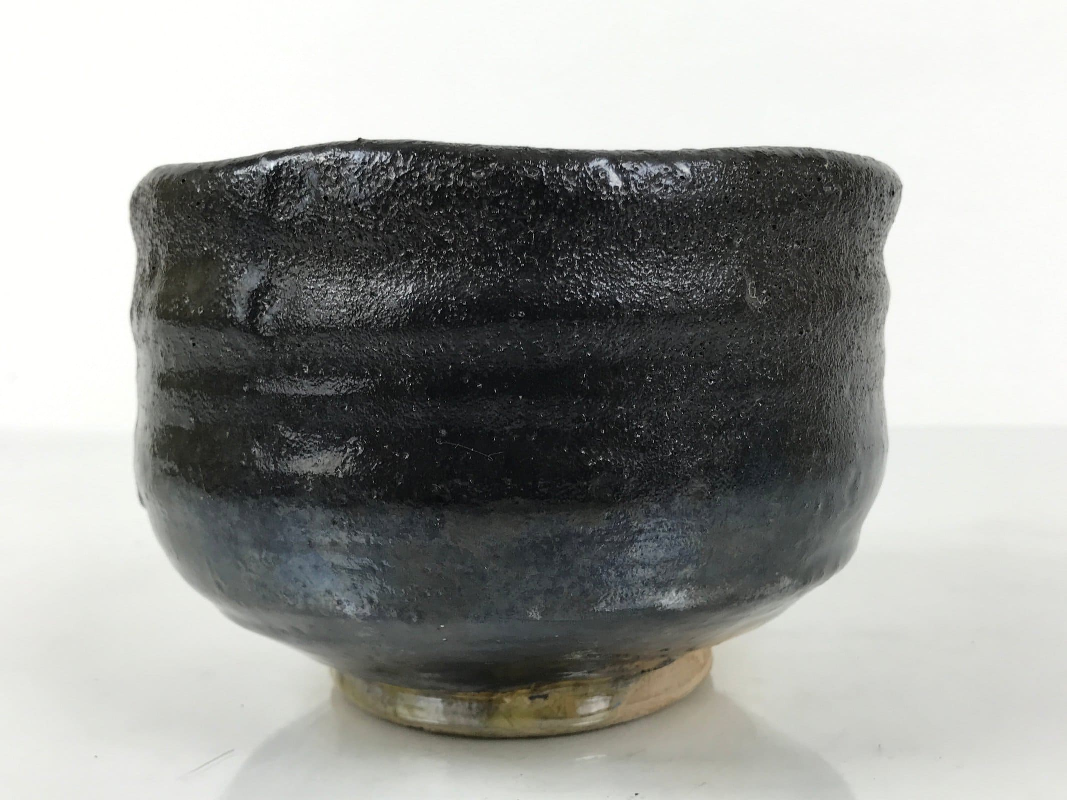 Japanese Ceramic Green Tea Bowl Matcha Chawan Vtg Pottery Black Raku Ware CHB140