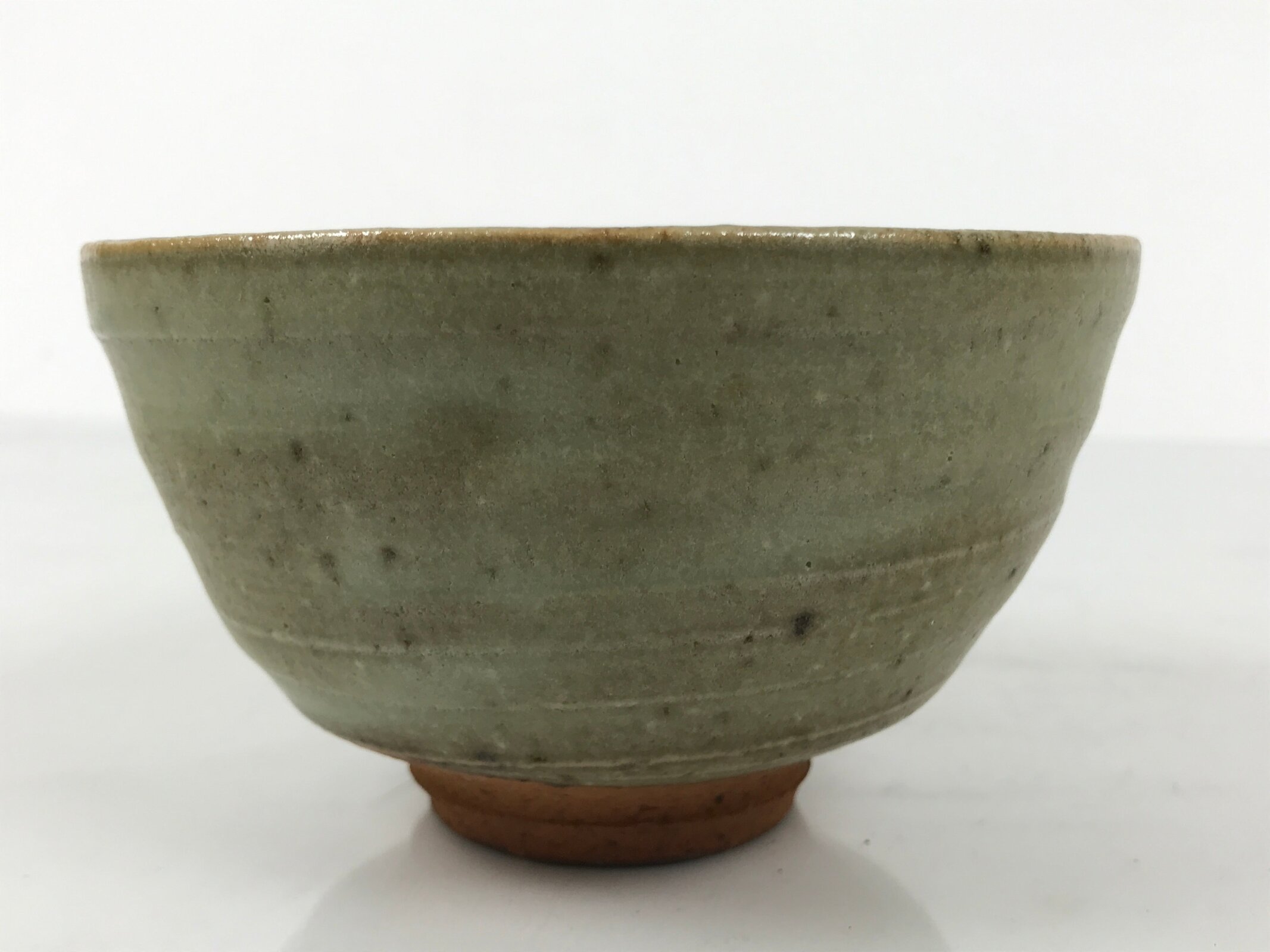 Japanese Ceramic Green Tea Bowl Matcha Chawan Vtg Pottery Gray Green CHB144