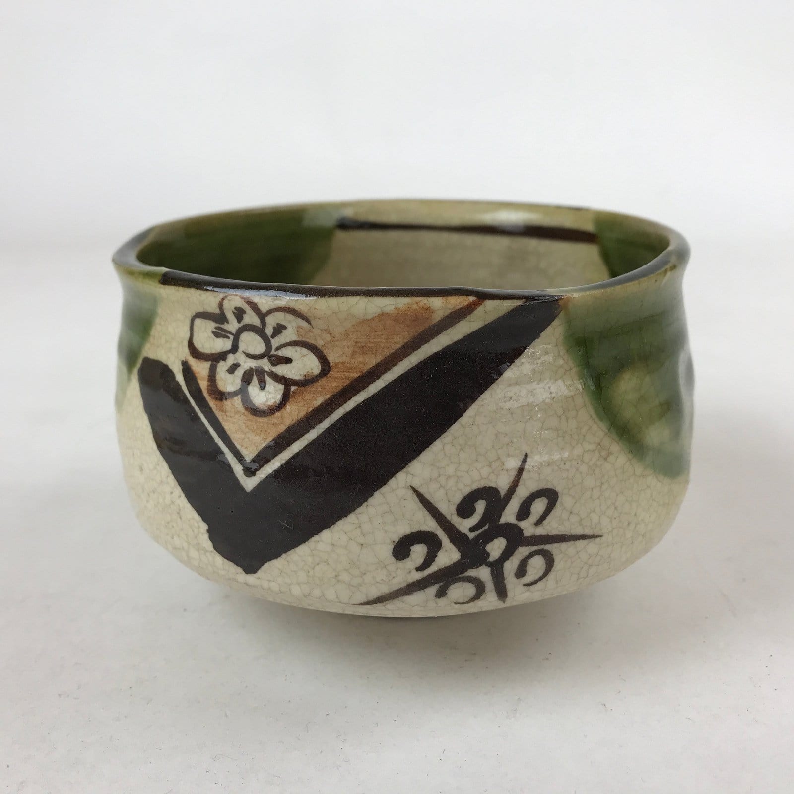Japanese Ceramic Green Tea Bowl Vtg Oribe Green Brown Floral Crackle Glaze CHB24