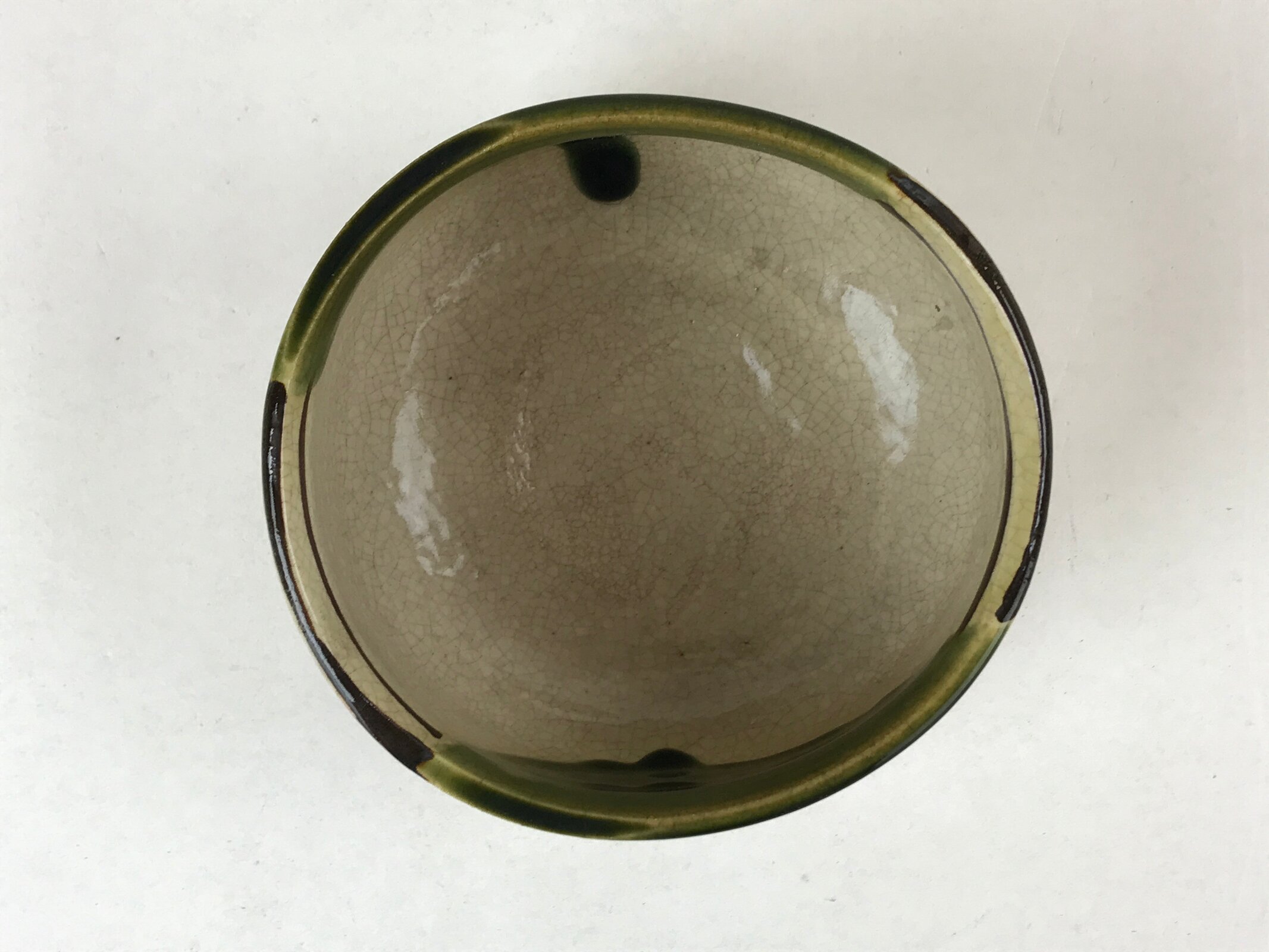 Japanese Ceramic Green Tea Bowl Vtg Oribe Green Brown Floral Crackle Glaze CHB24