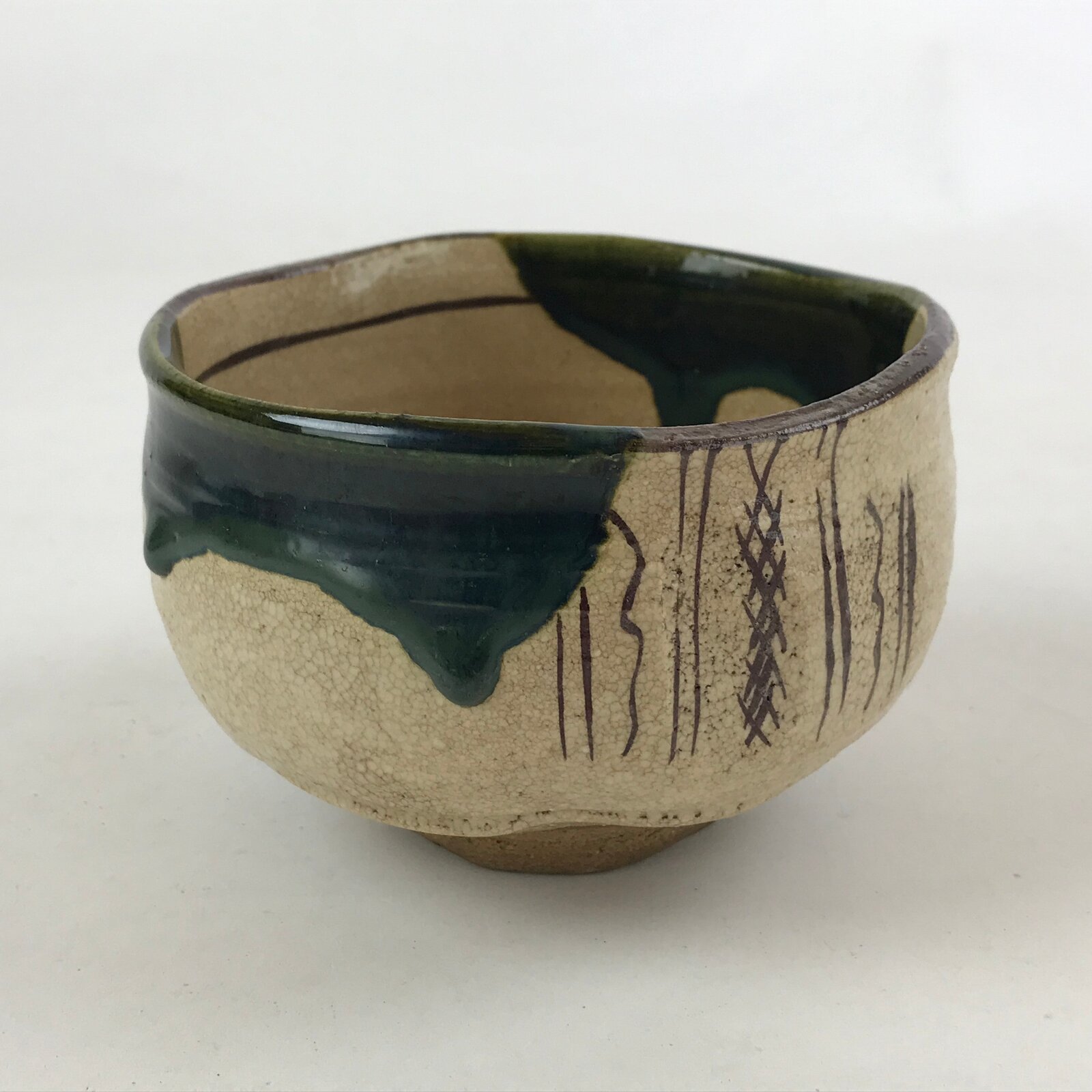 Japanese Ceramic Green Tea Bowl Vtg Oribe Ware Green Brown Matcha Chawan GTB995