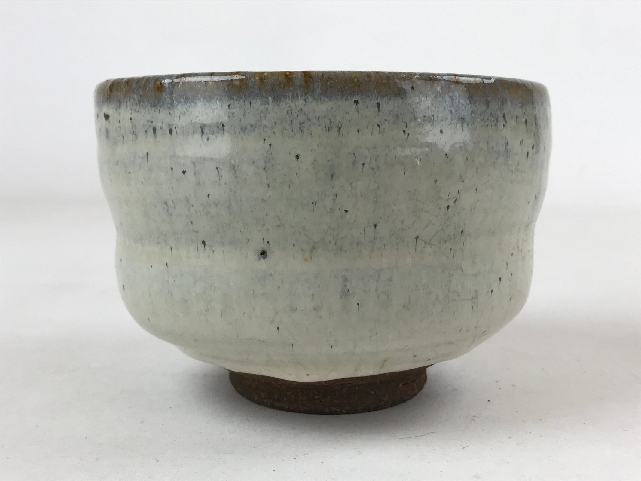 Japanese Ceramic Green Tea Bowl Vtg White Glaze Red Clay Matcha Chawan CHB18