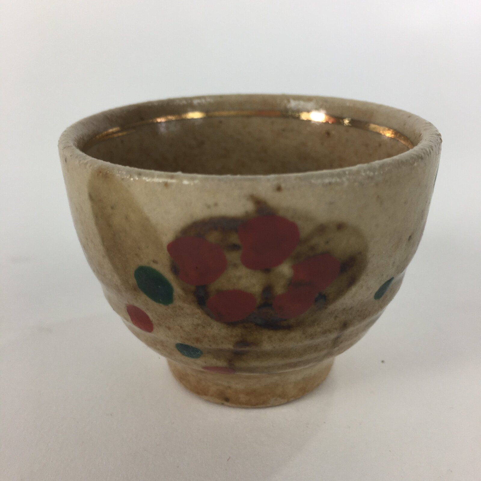 Japanese Ceramic Kutani Ware Sake Cup Vtg Guinomi Ochoko Beige Flower GU971