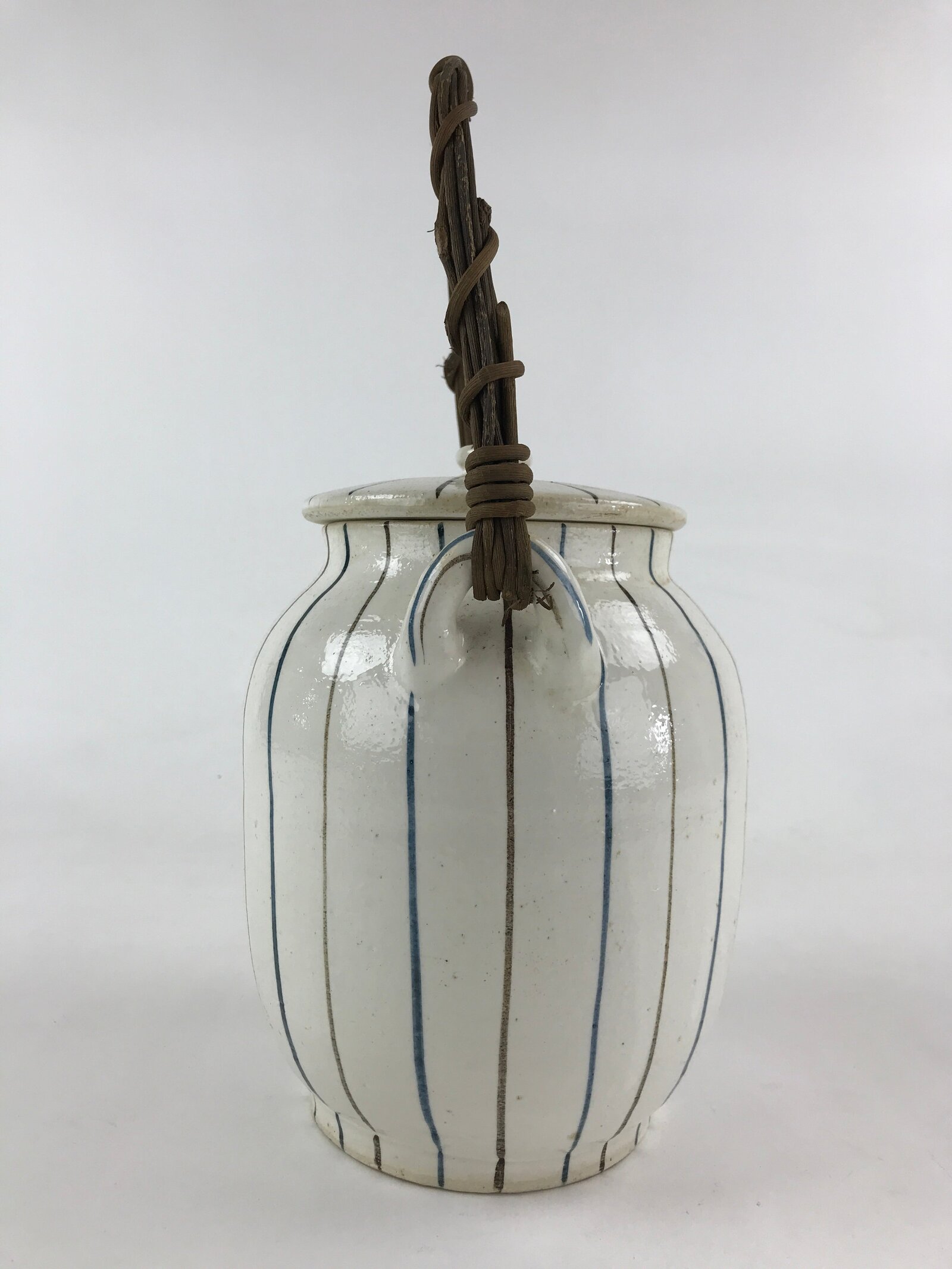 Japanese Ceramic Lidded Jar Handle Tsubo Iremono Vtg Pottery White PY451