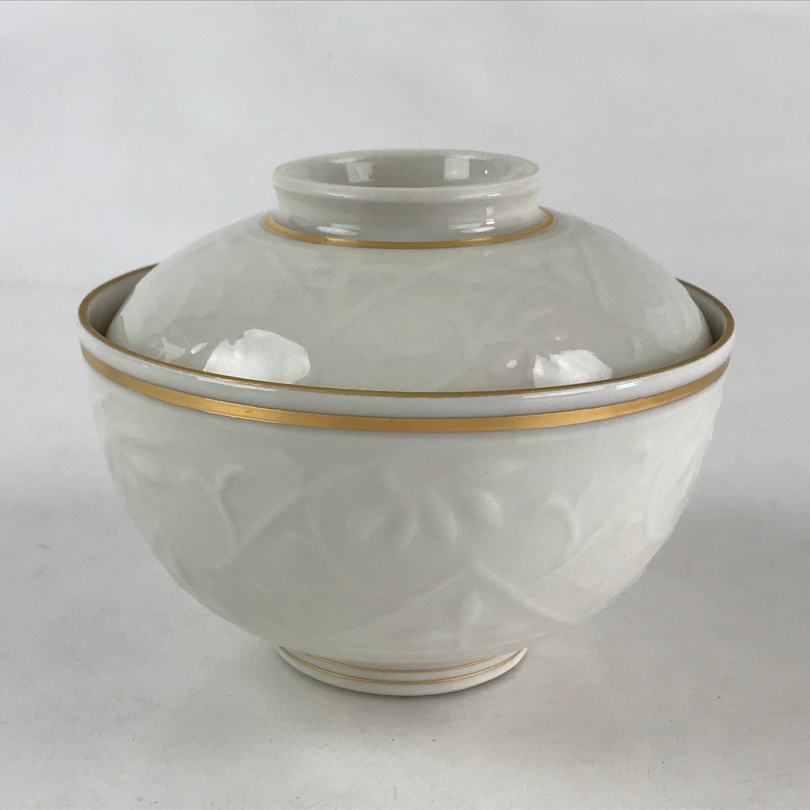 Japanese Ceramic Lidded Rice Bowl White Chawan Vtg Pottery Handmade Flower PY278