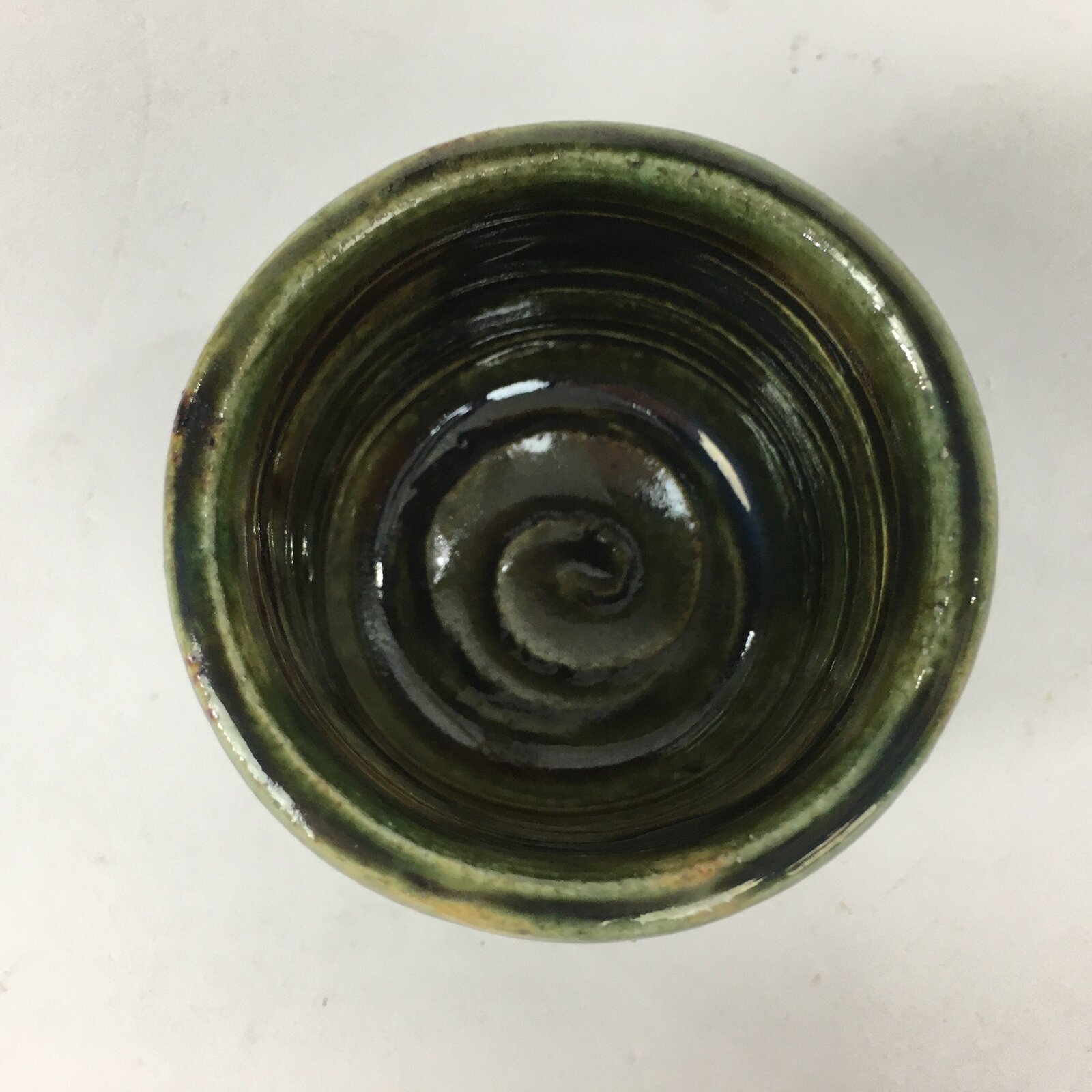 Japanese Ceramic Oribe Ware Sake Cup Vtg Guinomi Ochoko Green Glaze GU968