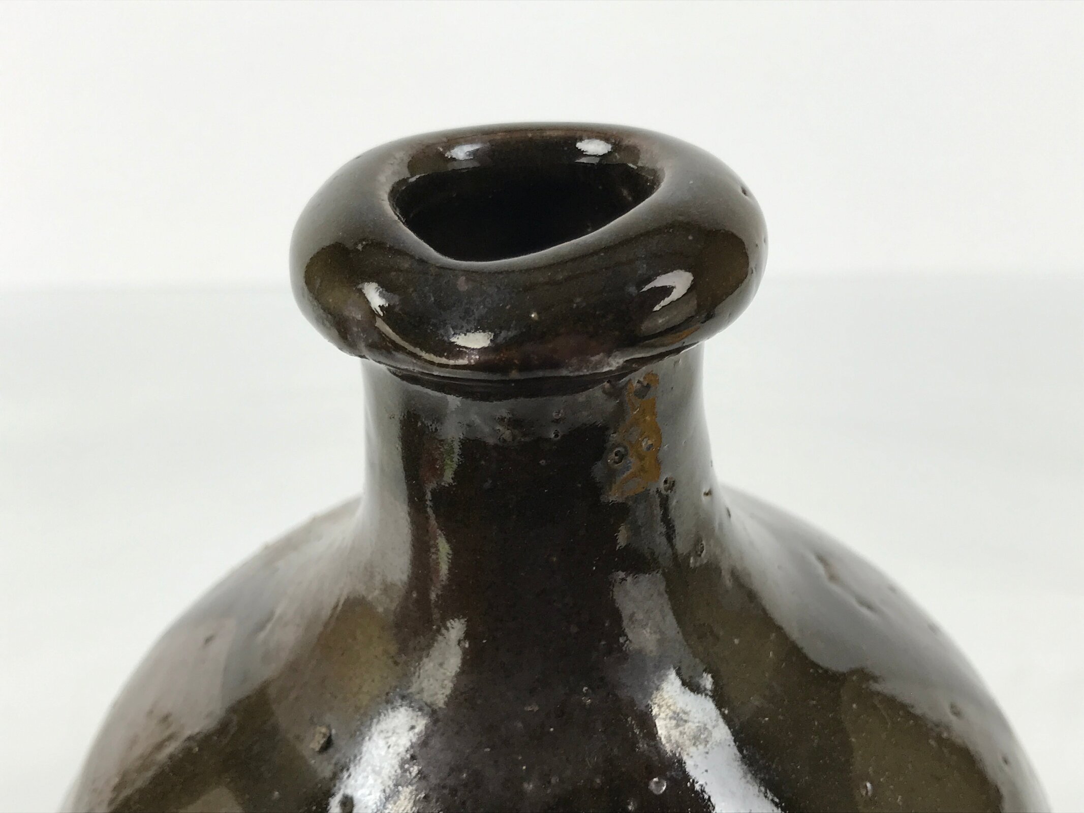 Japanese Ceramic Sake Bottle Kayoi-Tokkuri Vtg Brown Round Crane Neck TS868