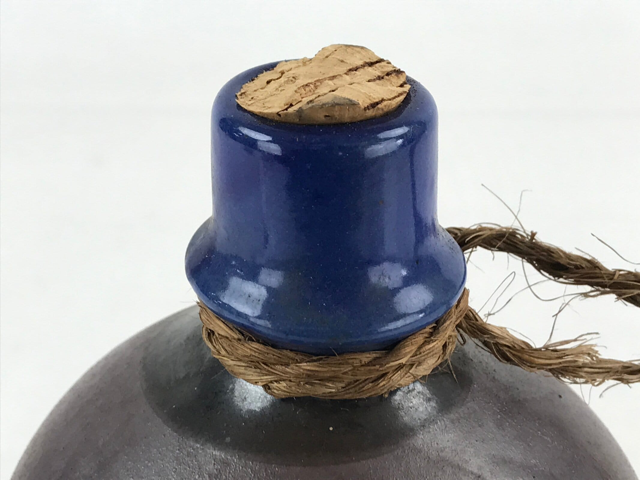 Japanese Ceramic Sake Bottle Sake Cup Tokkuri Sakebin Kanji Hida Takayama TS518