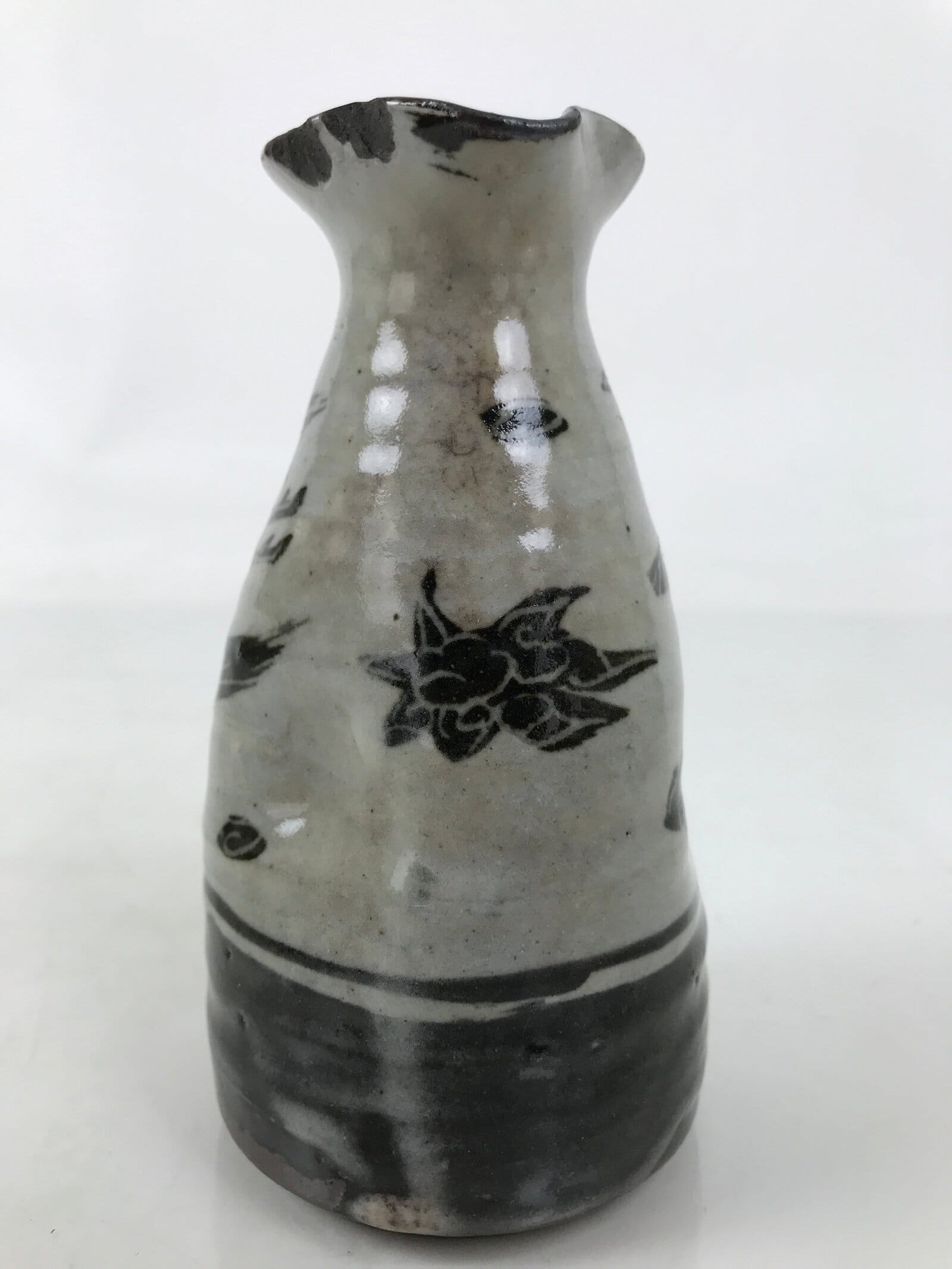 Japanese Ceramic Sake Bottle Tokkuri Gray Flying Crane Cloud Wavy Shade TS798