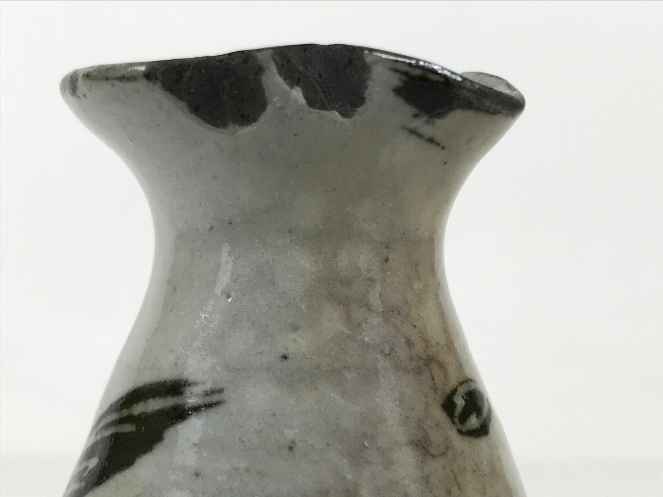 Japanese Ceramic Sake Bottle Tokkuri Gray Flying Crane Cloud Wavy Shade TS798