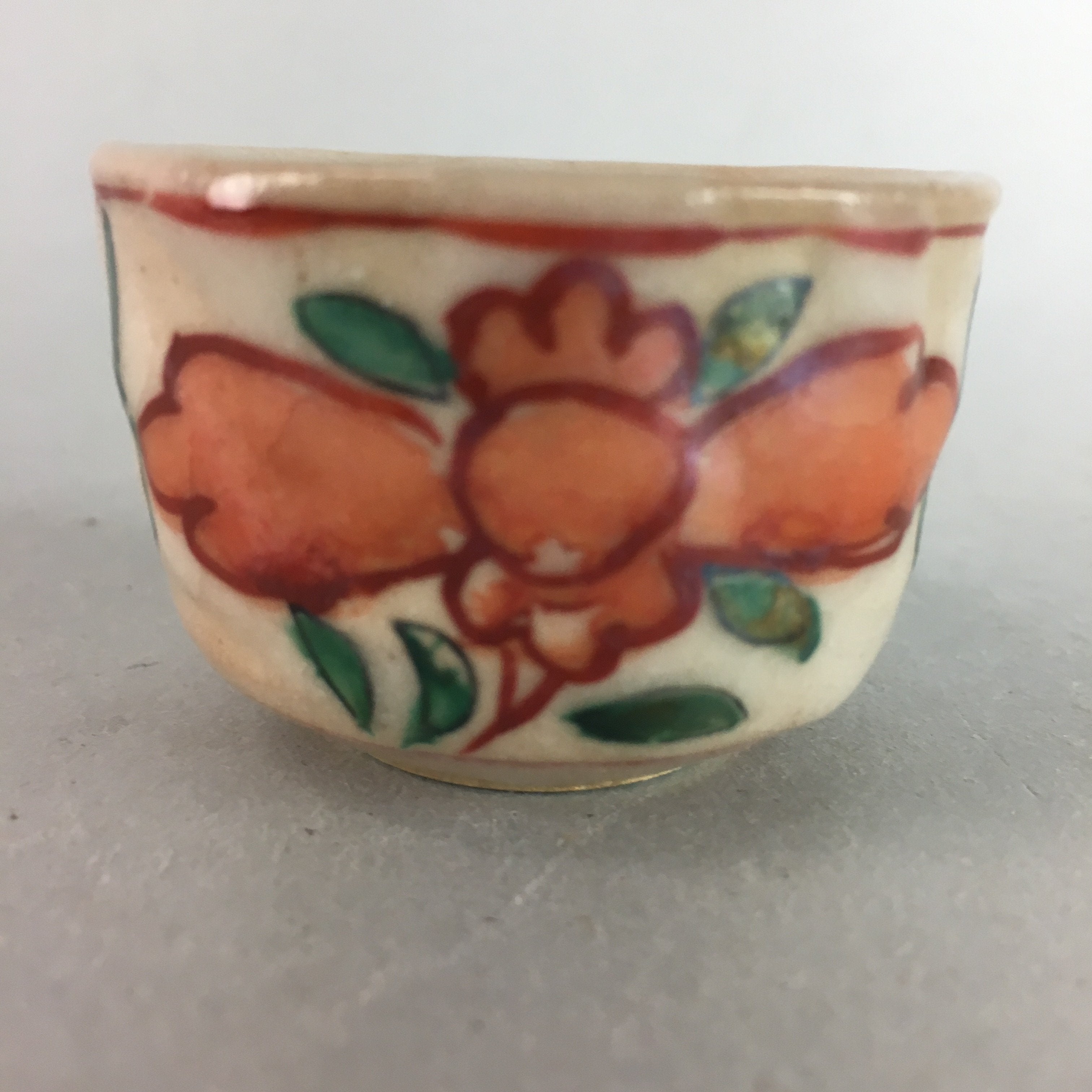 Japanese Ceramic Sake Cup Guinomi Sakazuki Vtg Floral Pottery Crackle GU555