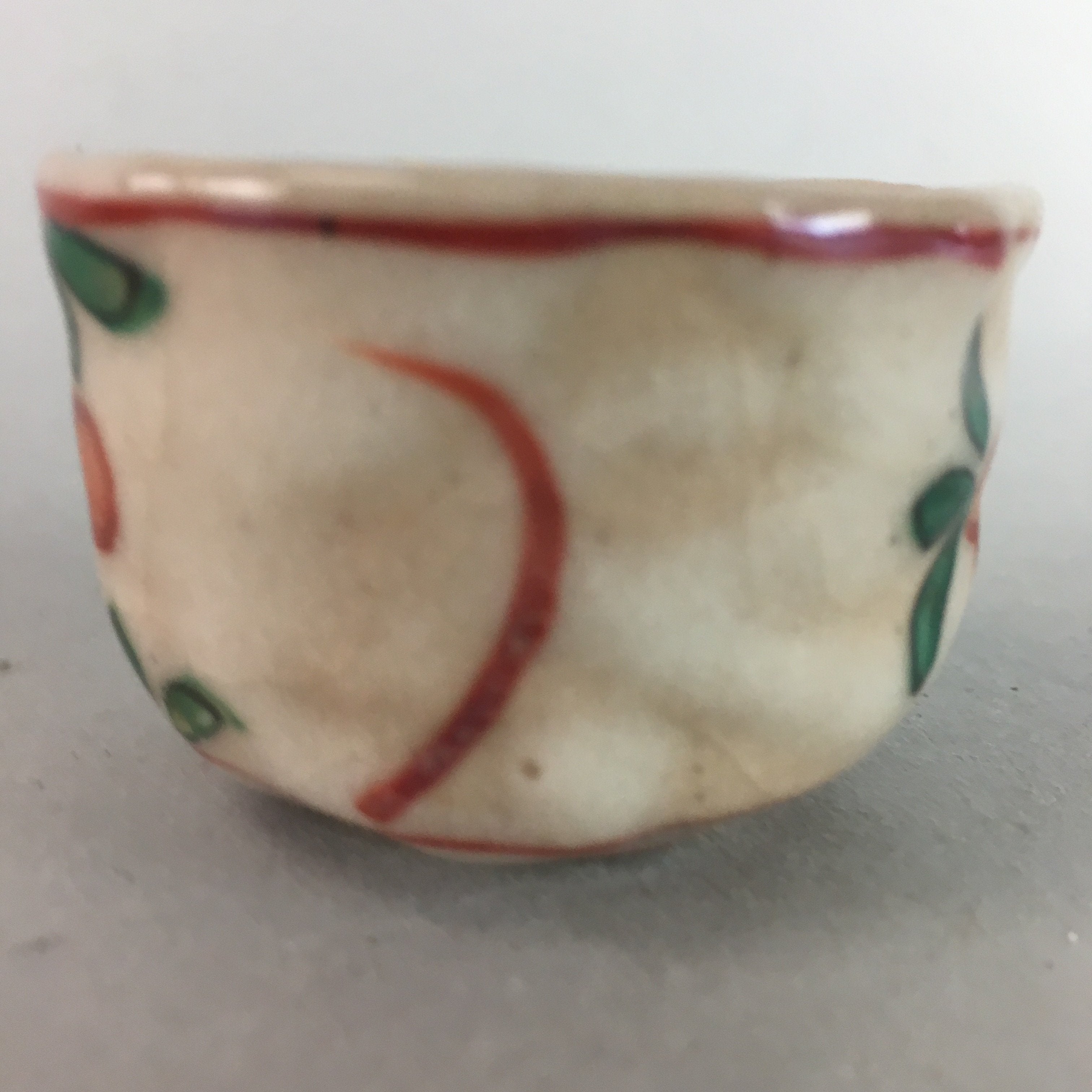 Japanese Ceramic Sake Cup Guinomi Sakazuki Vtg Floral Pottery Crackle GU558