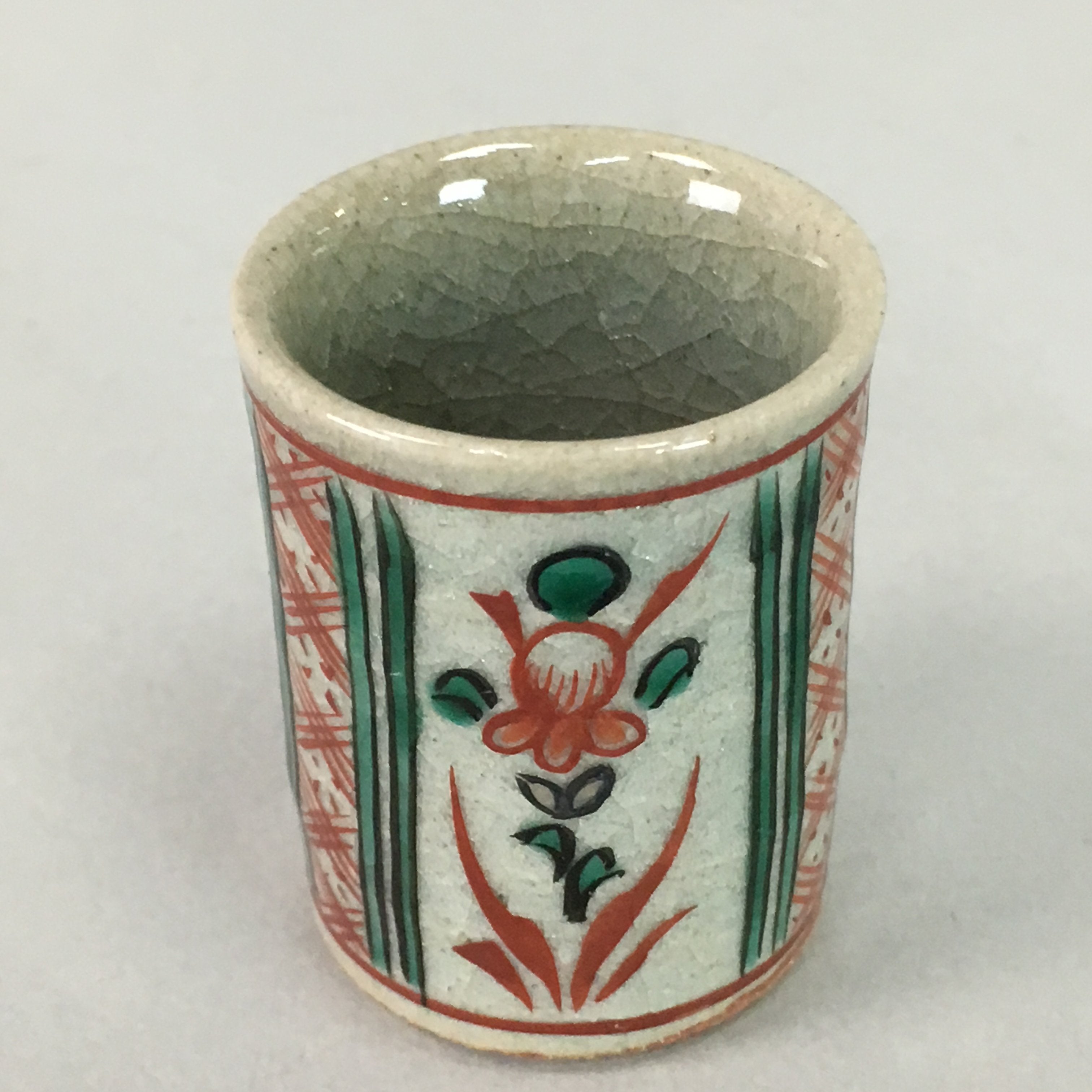 Japanese Ceramic Sake Cup Guinomi Sakazuki Vtg Floral Pottery Red Green GU539
