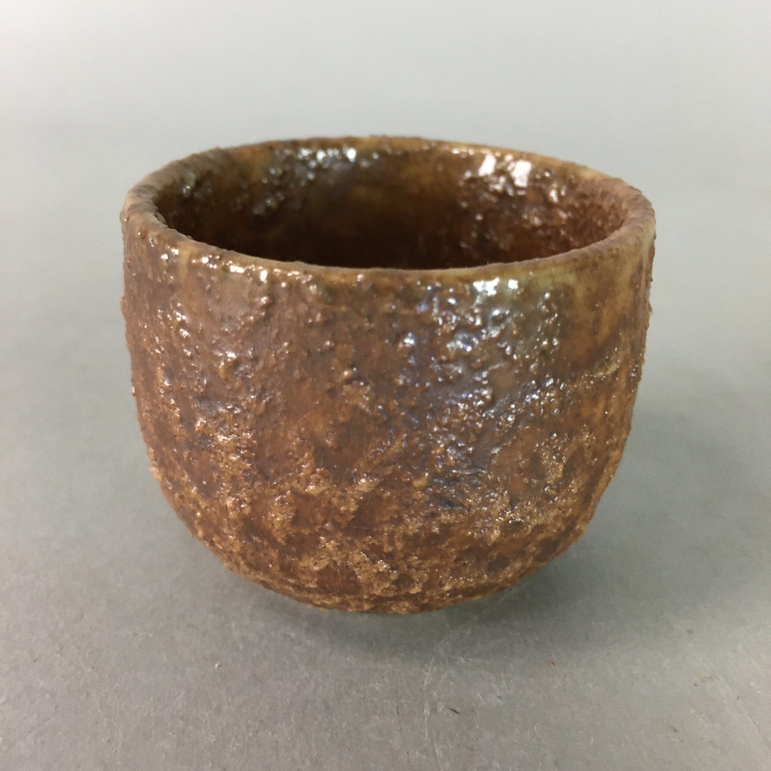 Japanese Ceramic Sake Cup Guinomi Sakazuki Vtg Pottery Brown Rough GU706