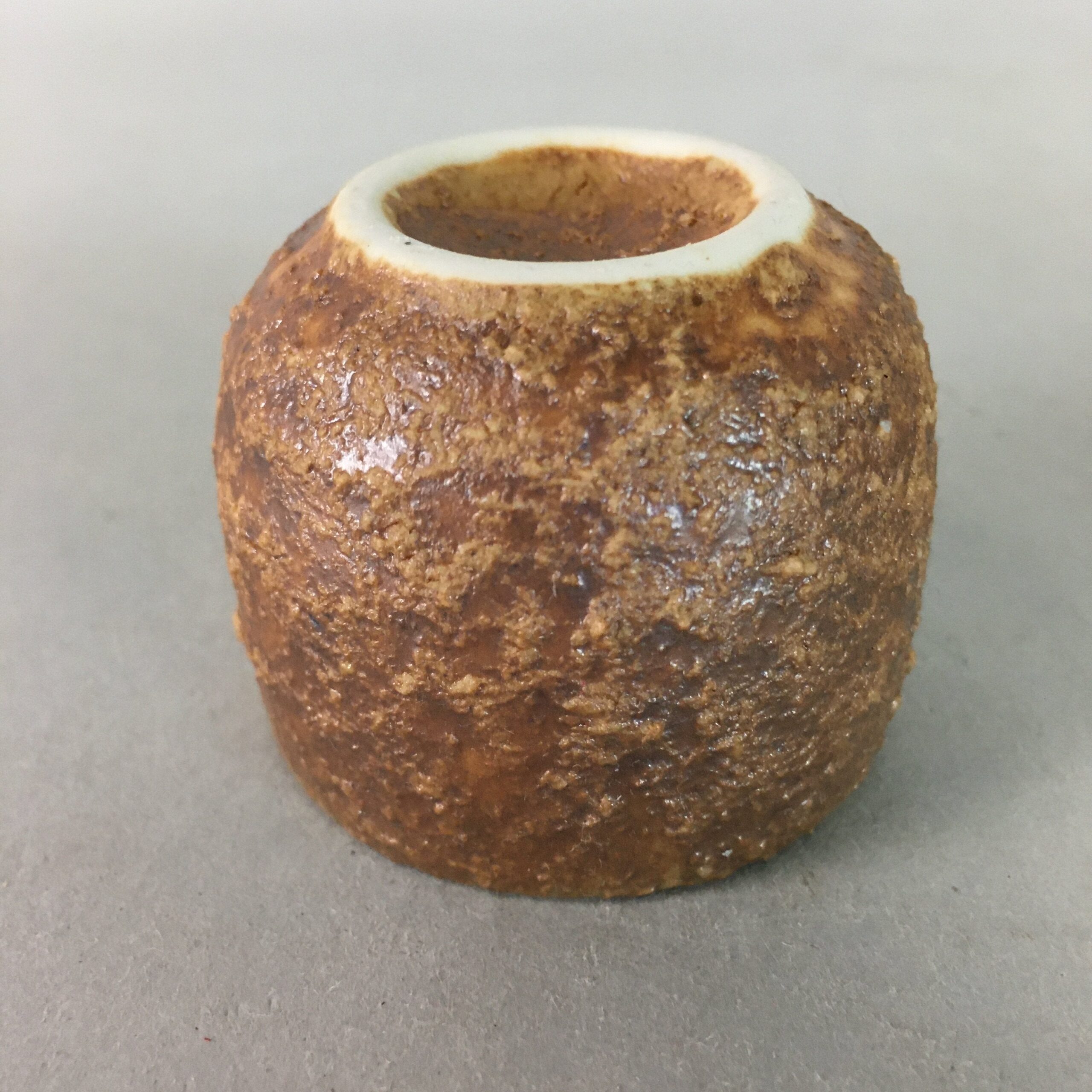 Japanese Ceramic Sake Cup Guinomi Sakazuki Vtg Pottery Brown Rough GU706