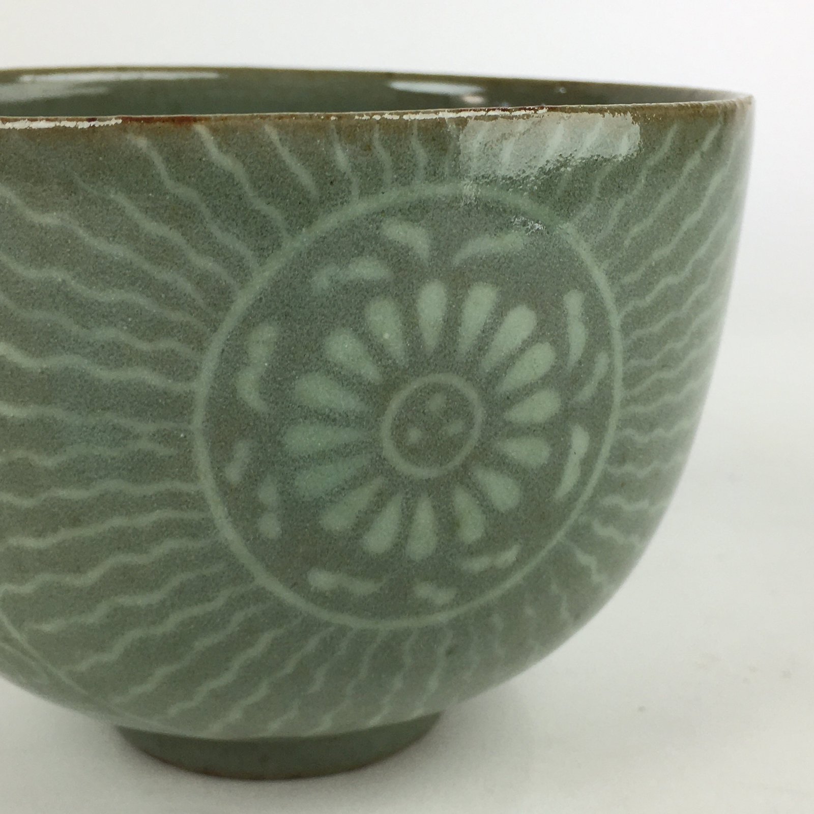 Japanese Ceramic Tea Ceremony Green Tea Bowl Vtg Chawan Flower GTB917