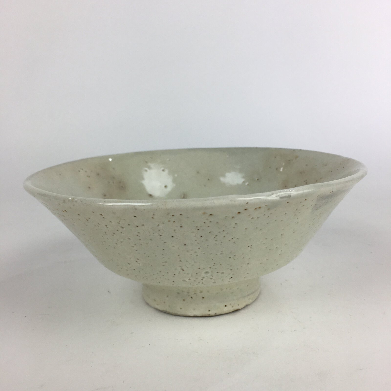 Japanese Ceramic Tea Ceremony Green Tea Bowl Vtg Chawan White GTB926
