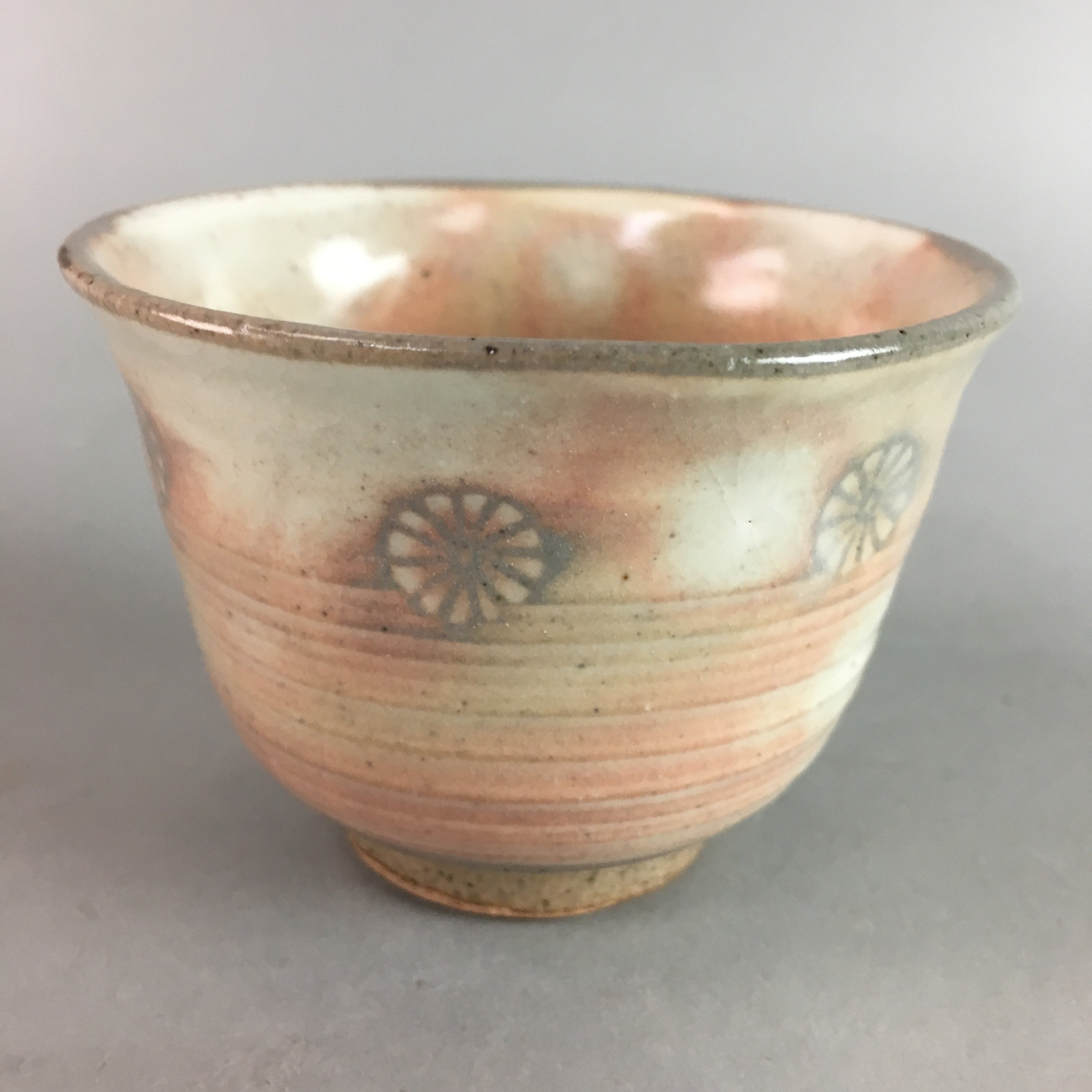 Japanese Ceramic Teacup Vtg Kohiki Pottery White Clay Pink Yunomi Sencha PT614