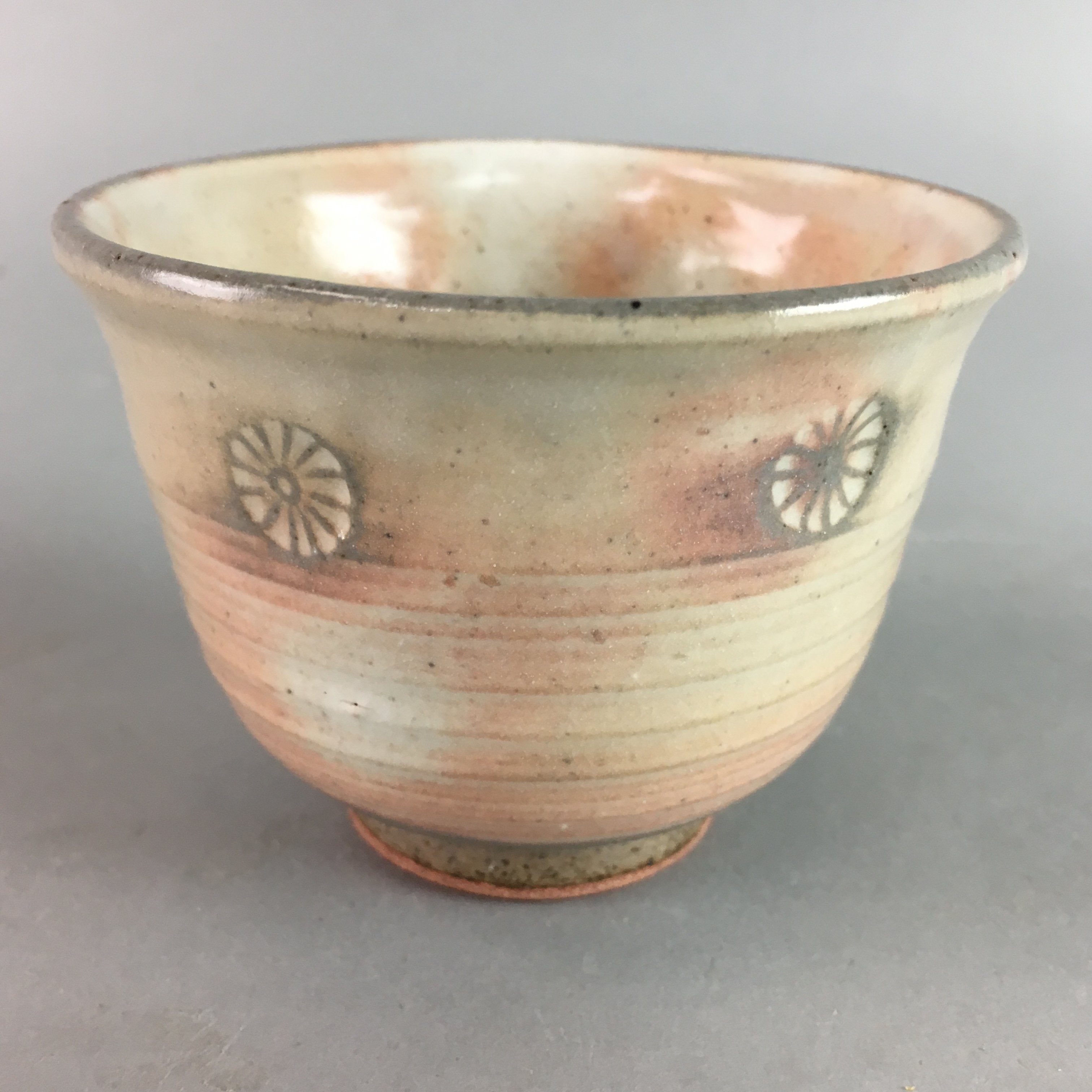 Japanese Ceramic Teacup Vtg Kohiki Pottery White Clay Pink Yunomi Sencha PT616