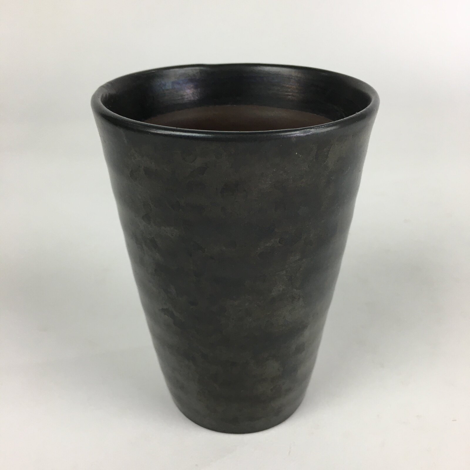 Japanese Ceramic Teacup Yunomi Vtg Pottery Black Yakimono Sencha PP925