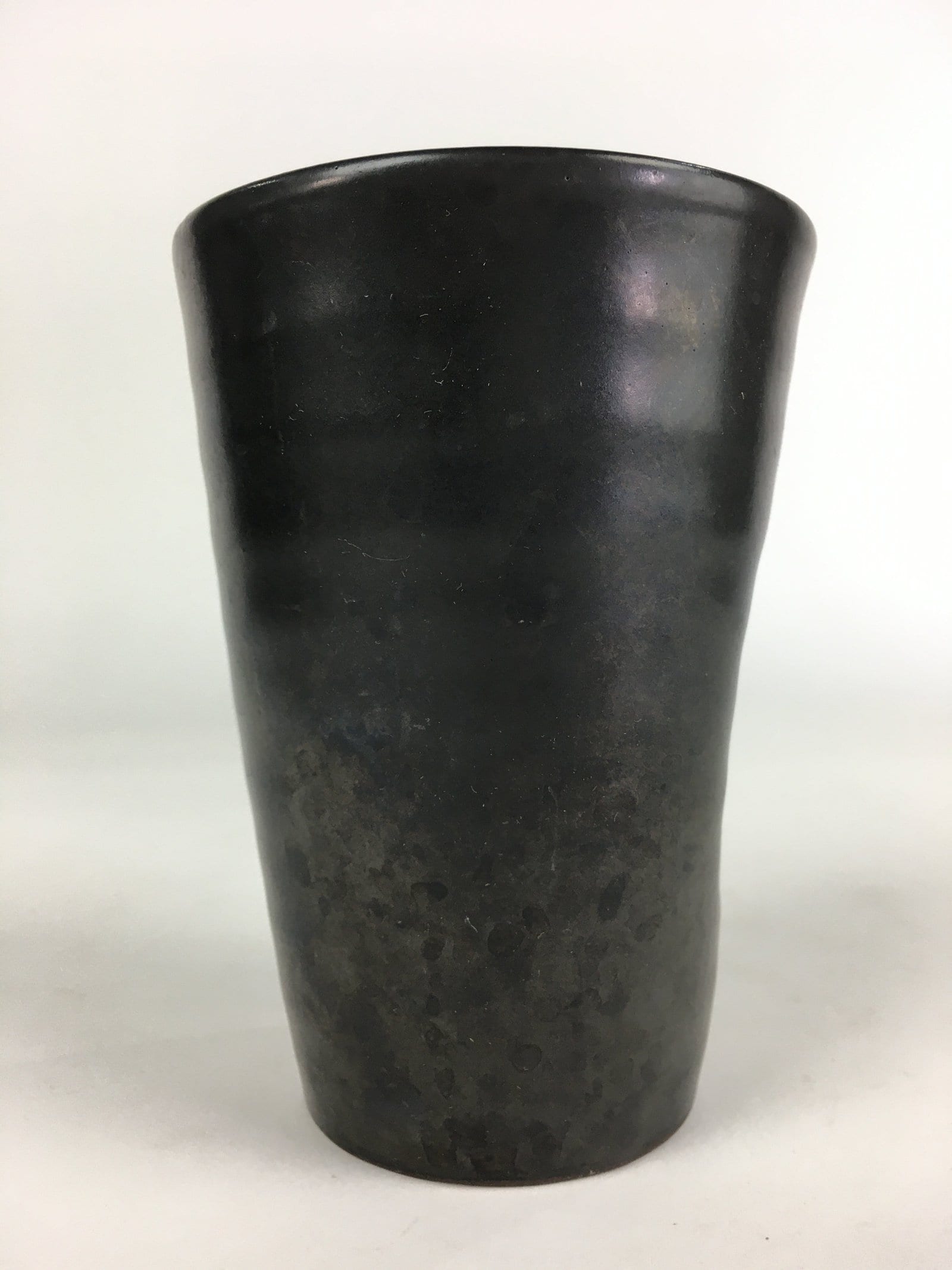 Japanese Ceramic Teacup Yunomi Vtg Pottery Black Yakimono Sencha PP925