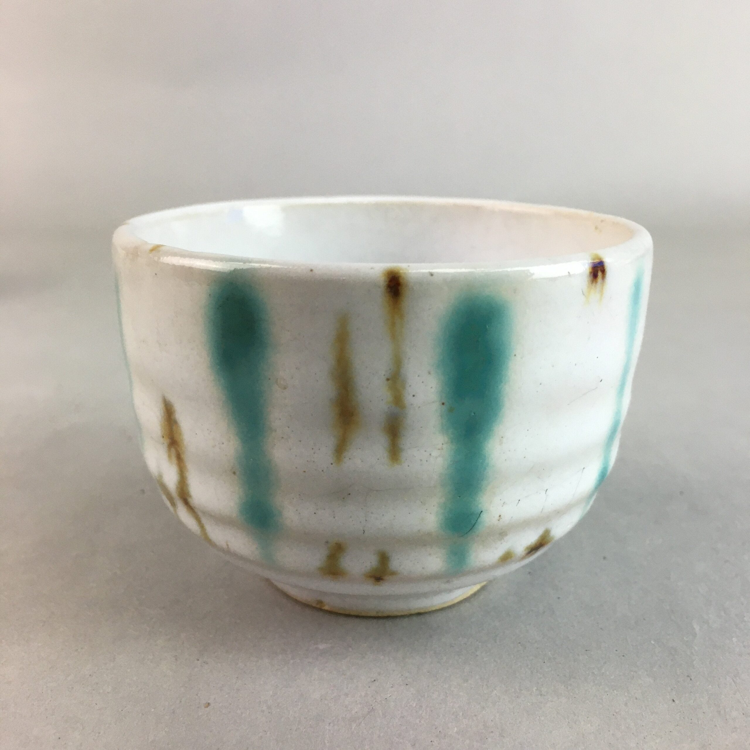 Japanese Ceramic Teacup Yunomi Vtg Pottery Green Brown White Sencha TC111