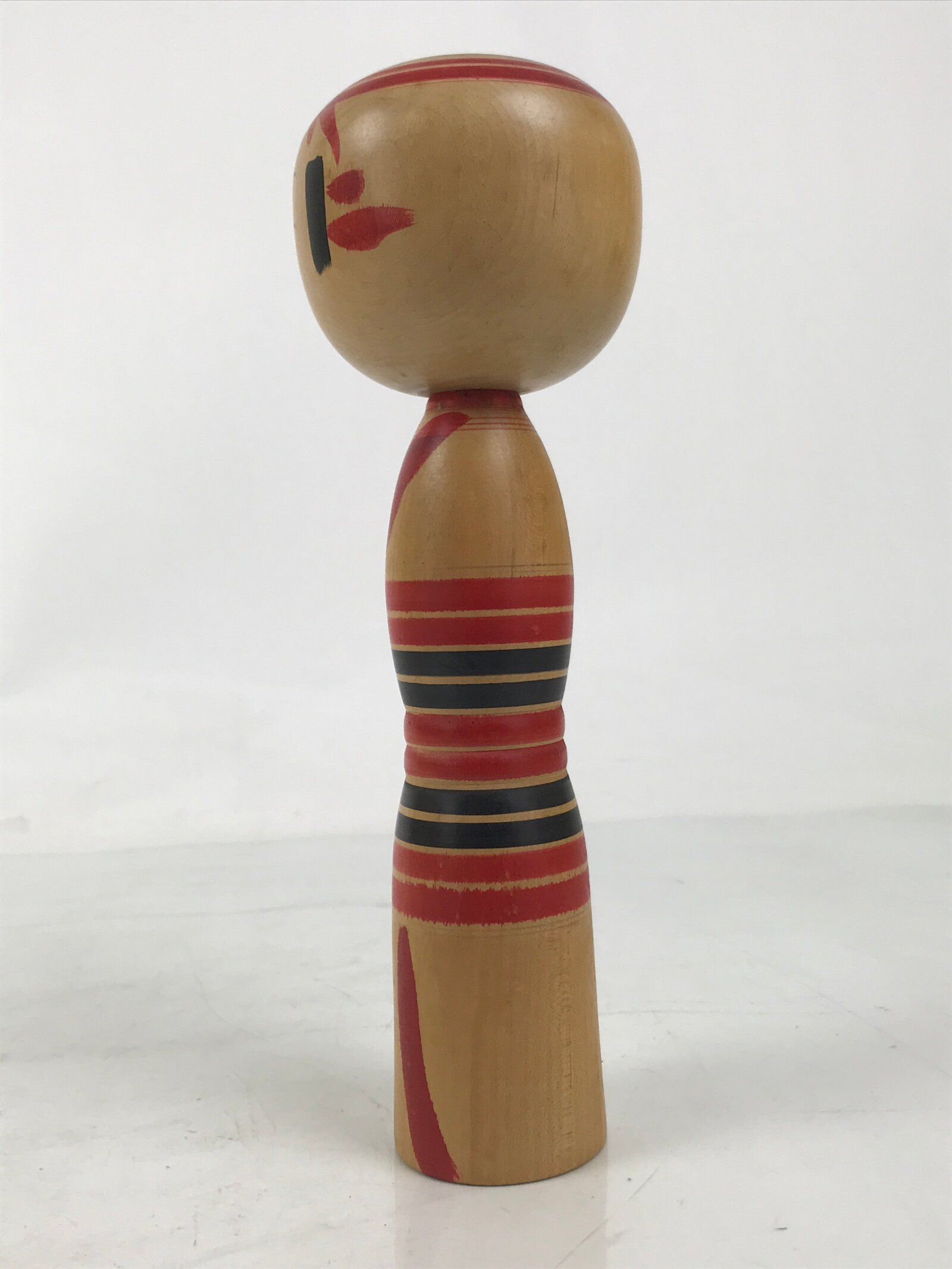Japanese Classic Wooden Kokeshi Doll Vtg Hair Hime Cut Red Black Kimono KF739