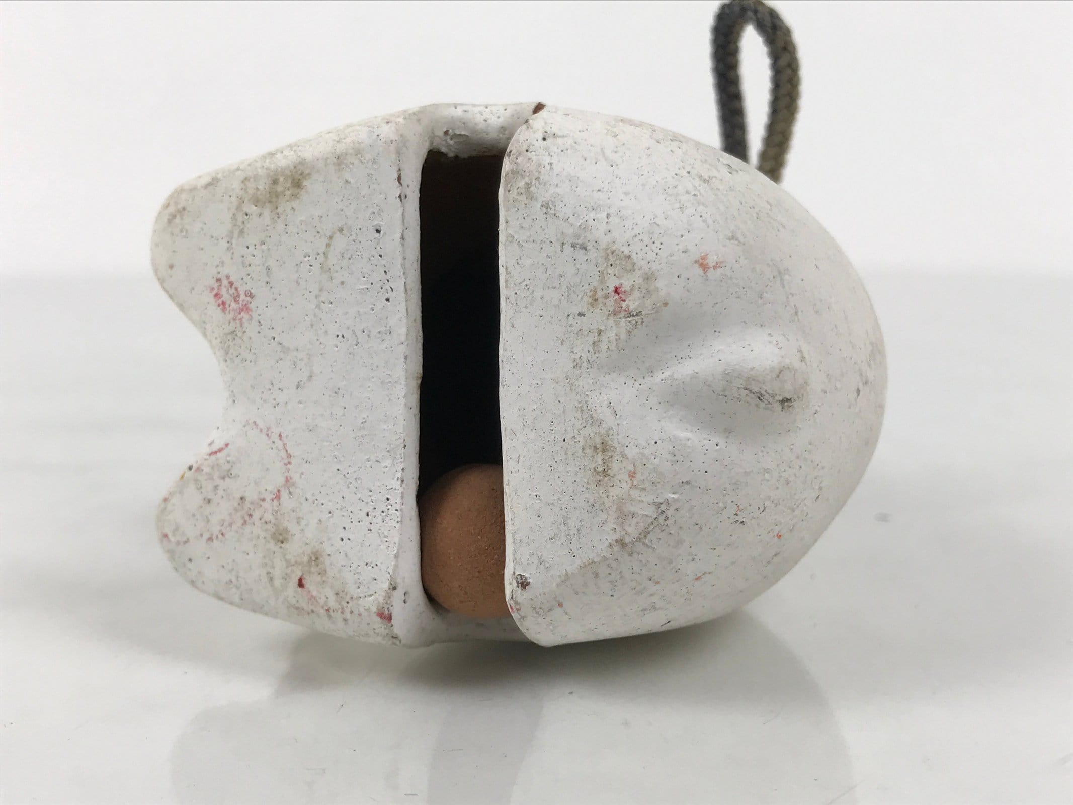 Japanese Clay Bell Dorei Rabbit Vtg Tsuchi-Suzu Zodiac Animal Usagi White DR602