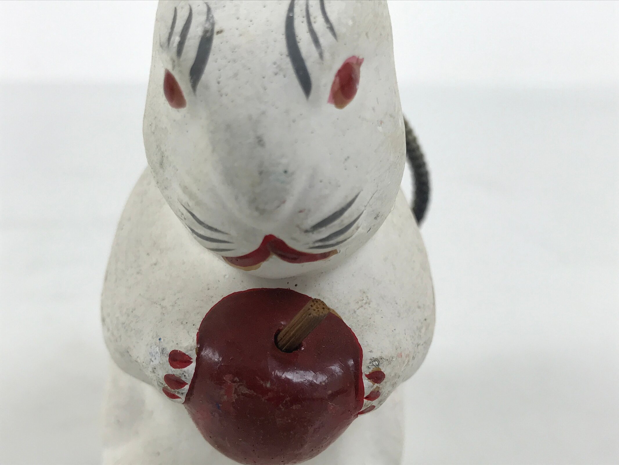 Japanese Clay Bell Dorei Rabbit Vtg Tsuchi-Suzu Zodiac Animal Usagi White DR602