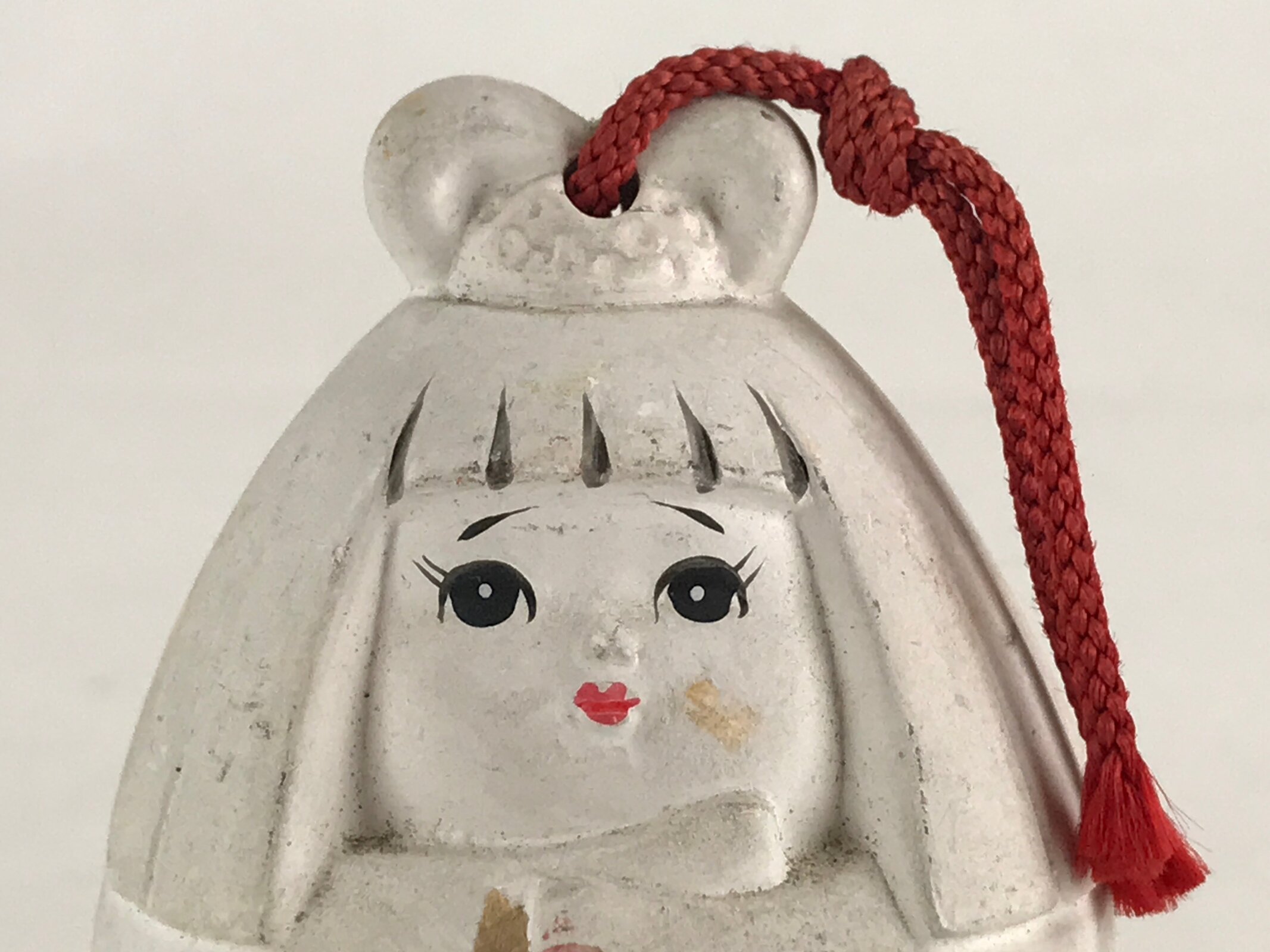 Japanese Clay Bell Dorei Tsuchi-Suzu Himedaruma Doll Princess Vtg White Amulet D